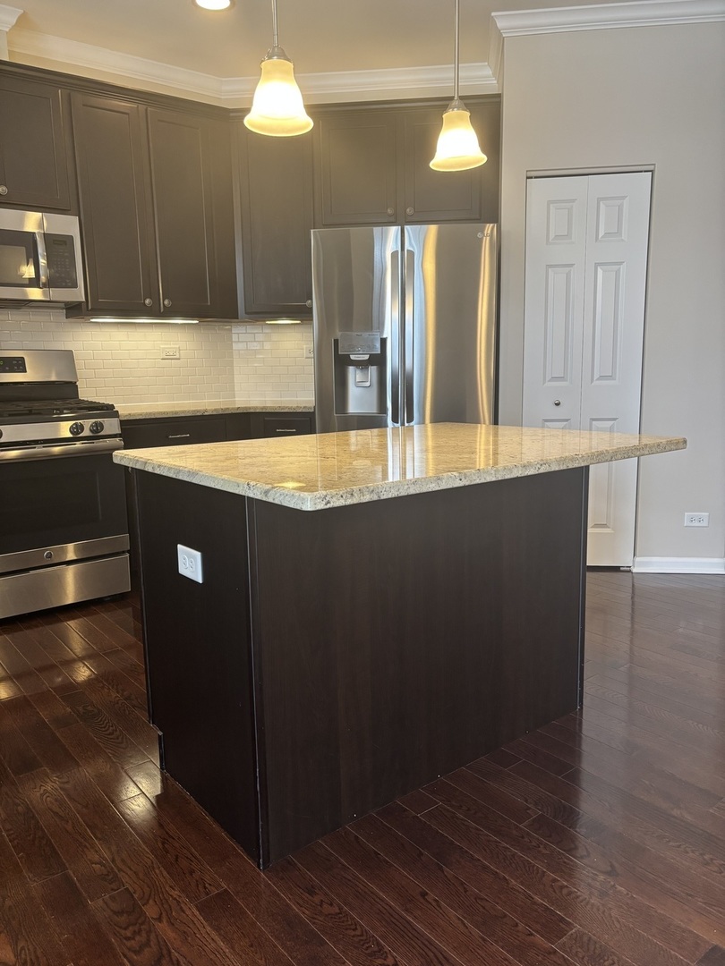 10611 W 154th Place, Orland Park, IL 60462