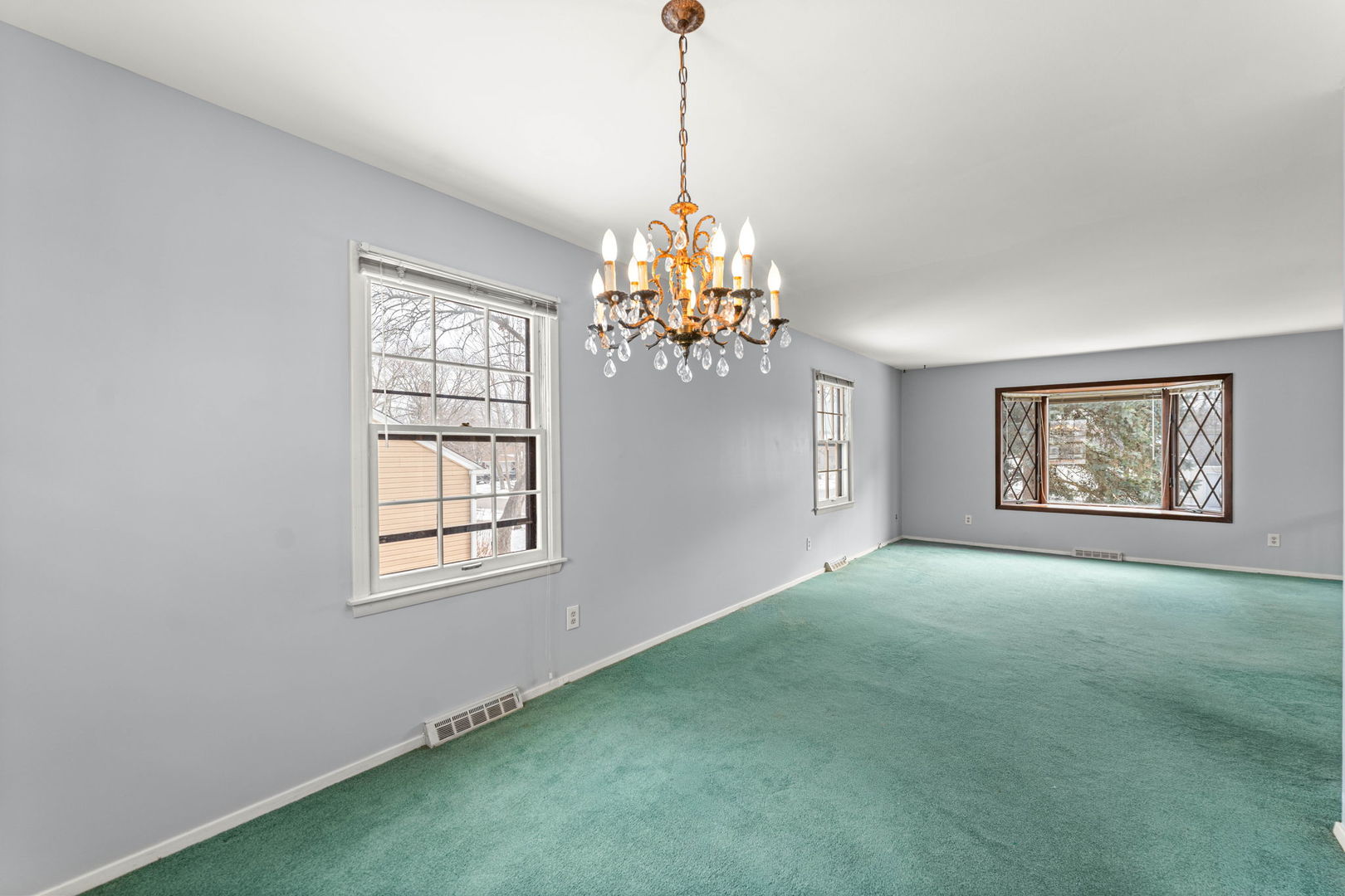 47 Old Post Road, Montgomery, IL 60538