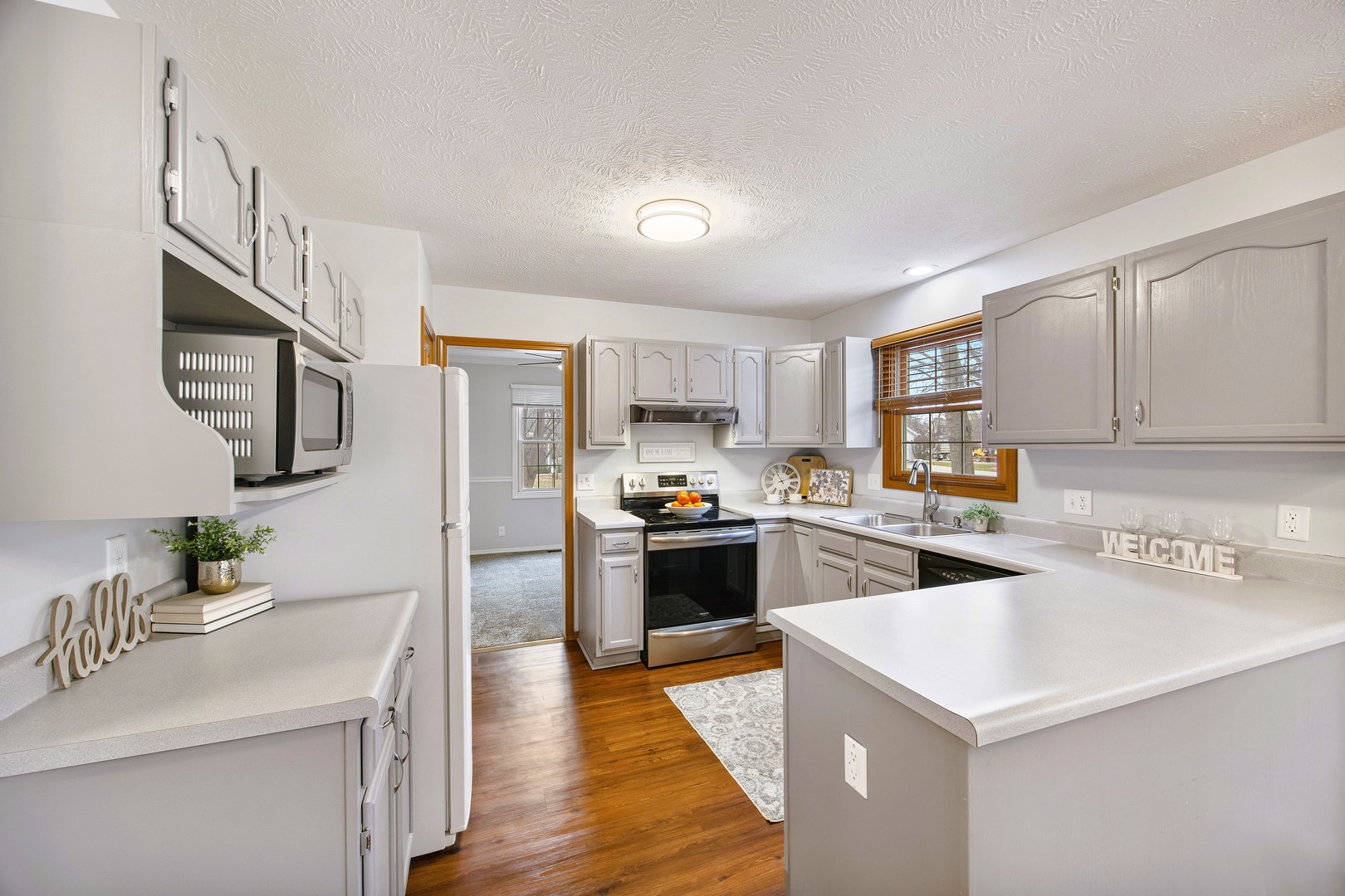 9 Blue Lake Court, Bloomington, IL 61704