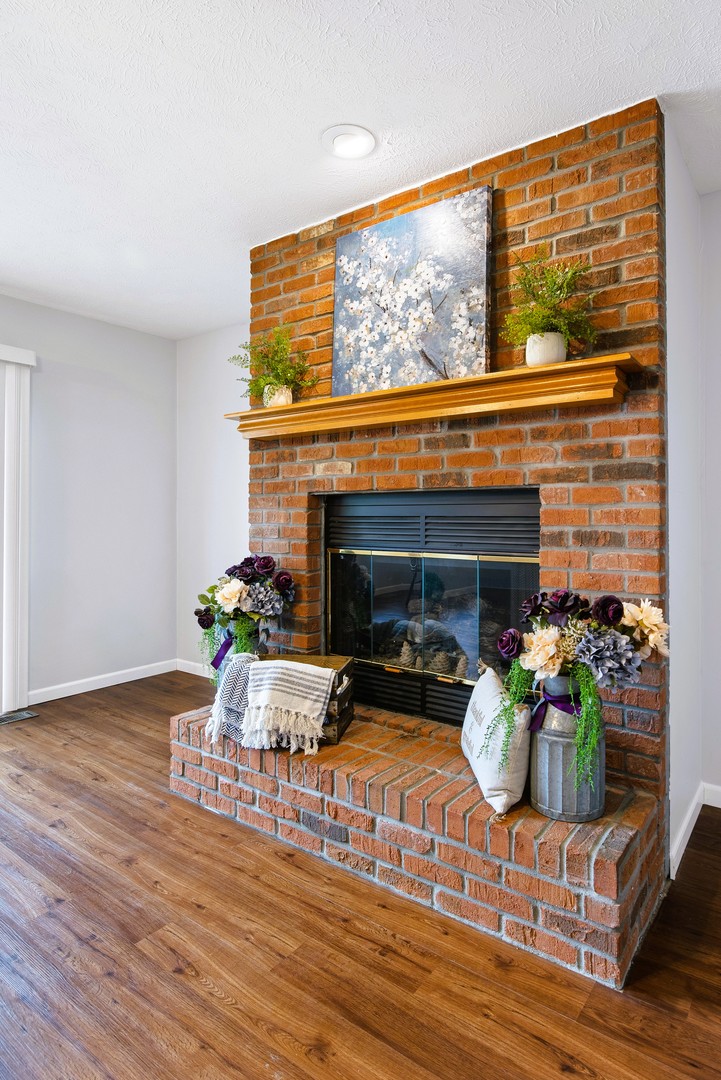 9 Blue Lake Court, Bloomington, IL 61704