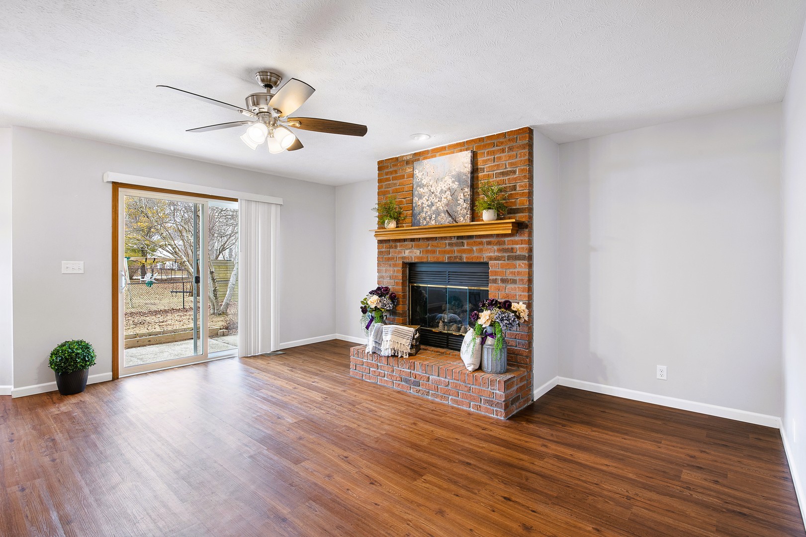 9 Blue Lake Court, Bloomington, IL 61704