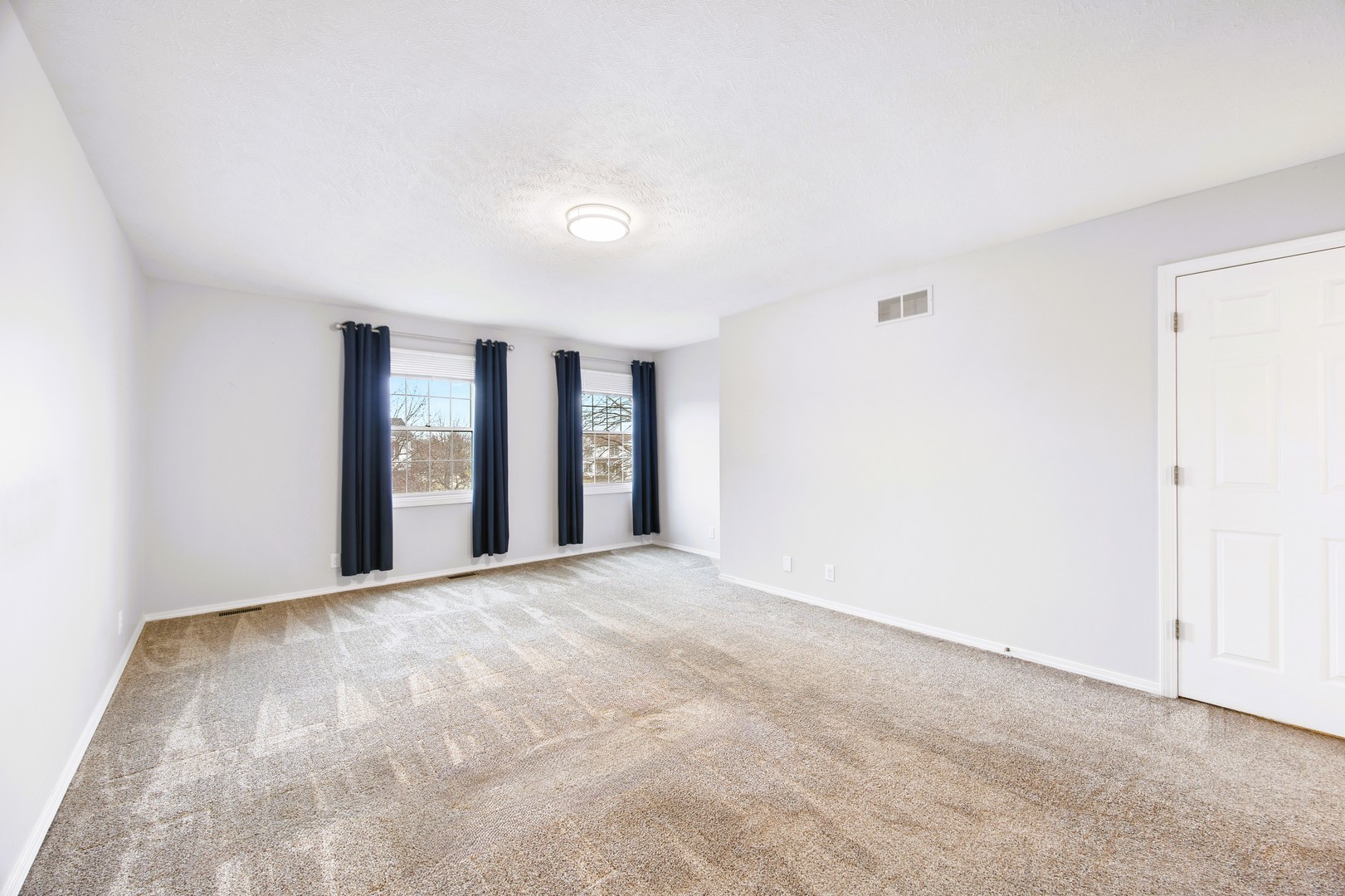 9 Blue Lake Court, Bloomington, IL 61704