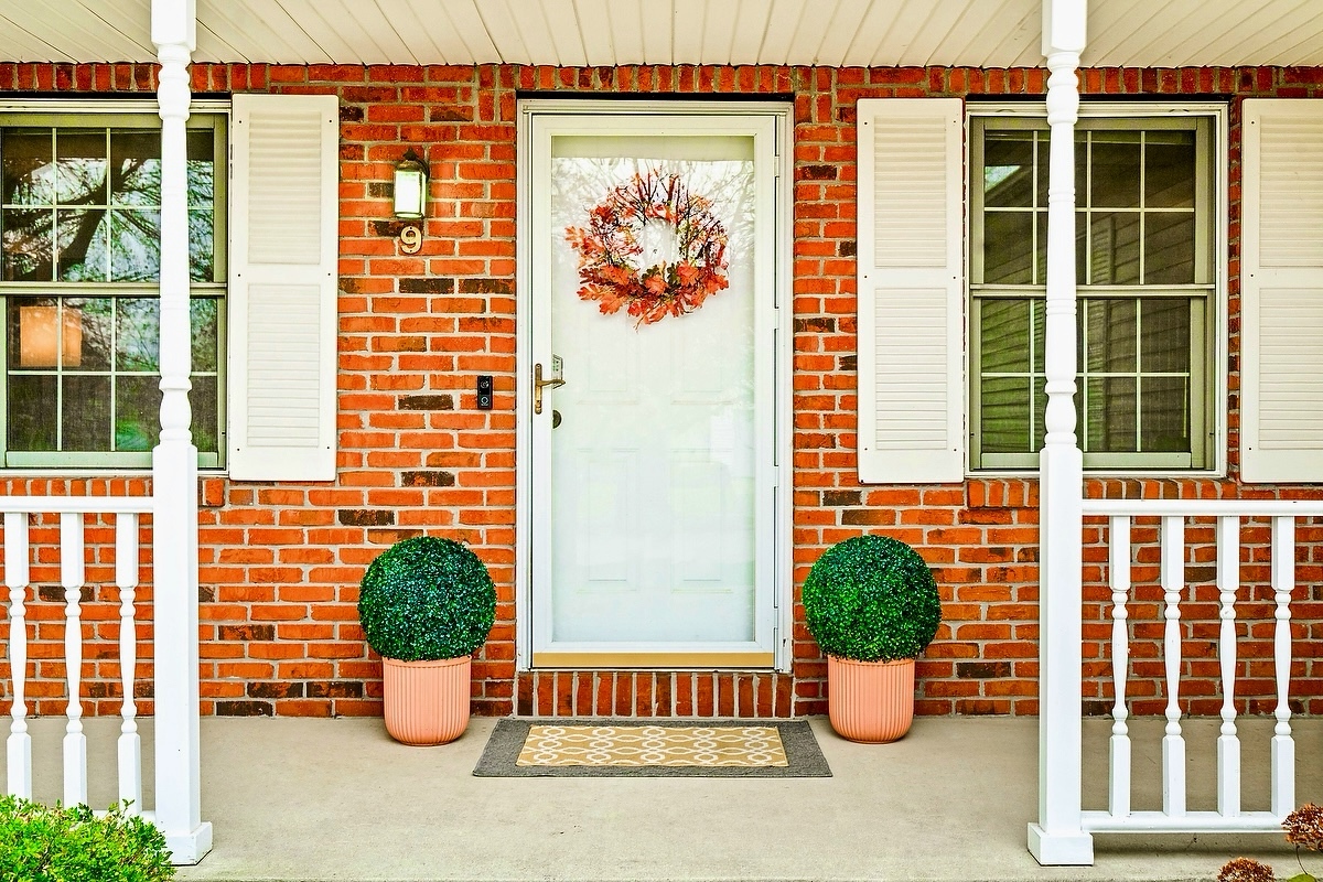 9 Blue Lake Court, Bloomington, IL 61704