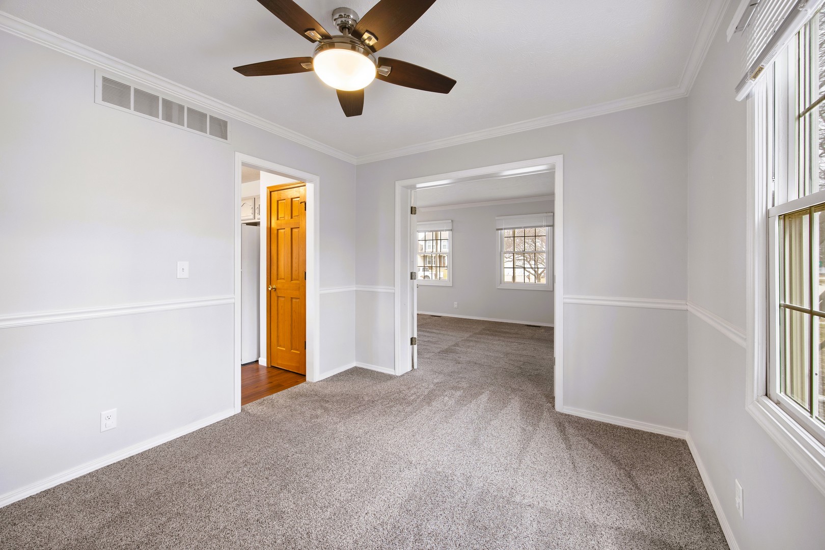 9 Blue Lake Court, Bloomington, IL 61704