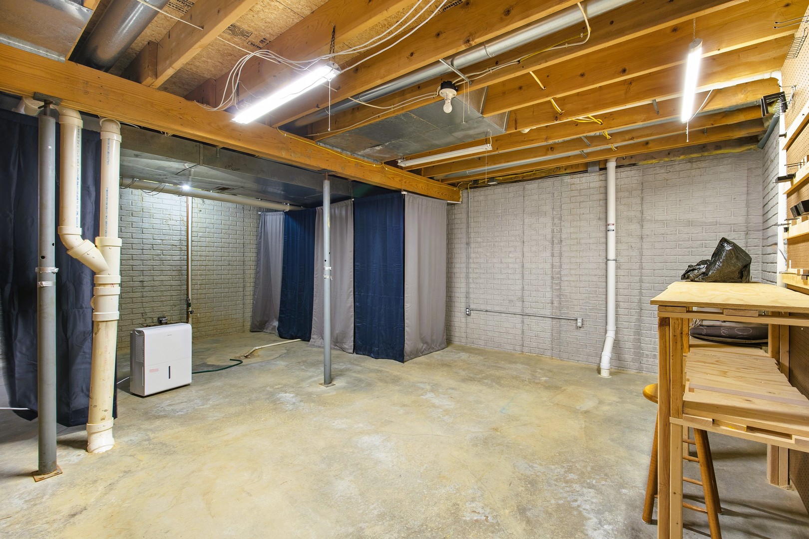 9 Blue Lake Court, Bloomington, IL 61704