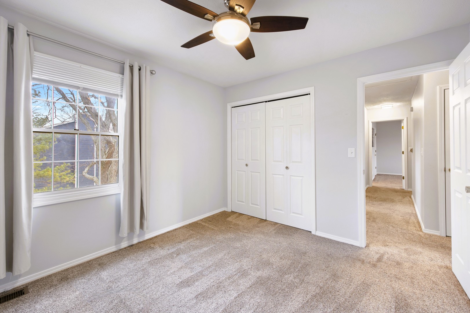 9 Blue Lake Court, Bloomington, IL 61704