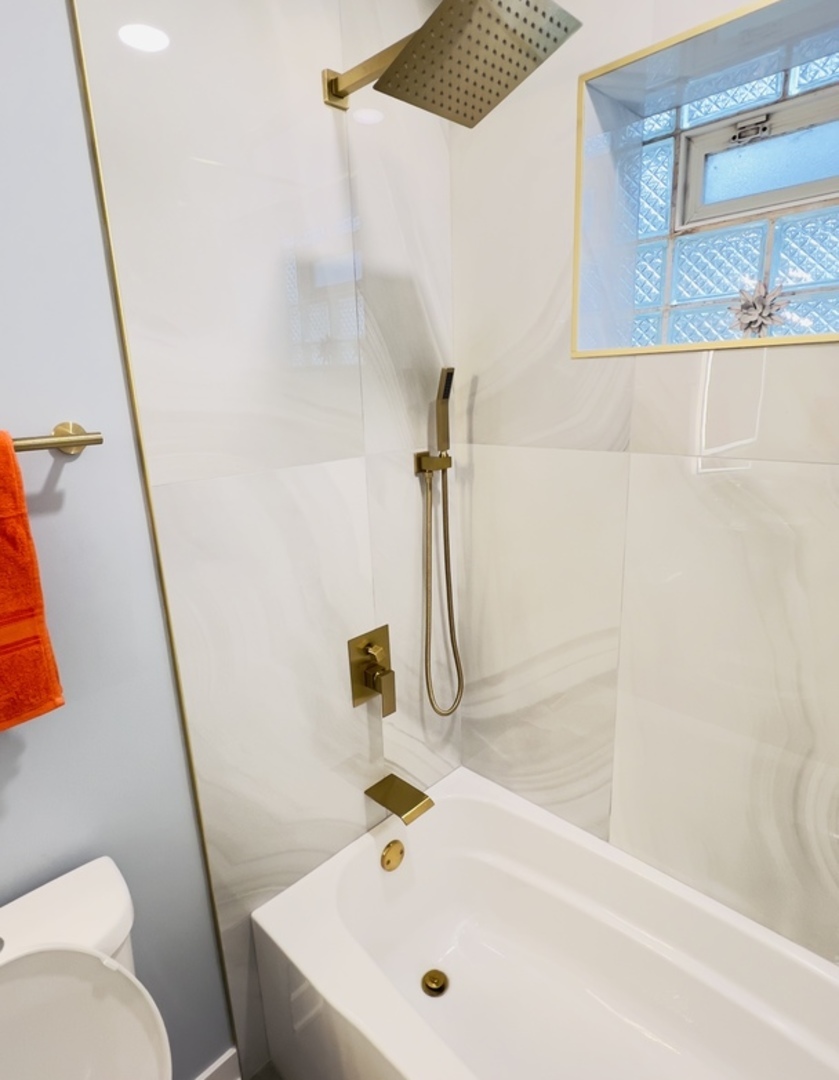 14227 Woodlawn Avenue, Dolton, IL 60419