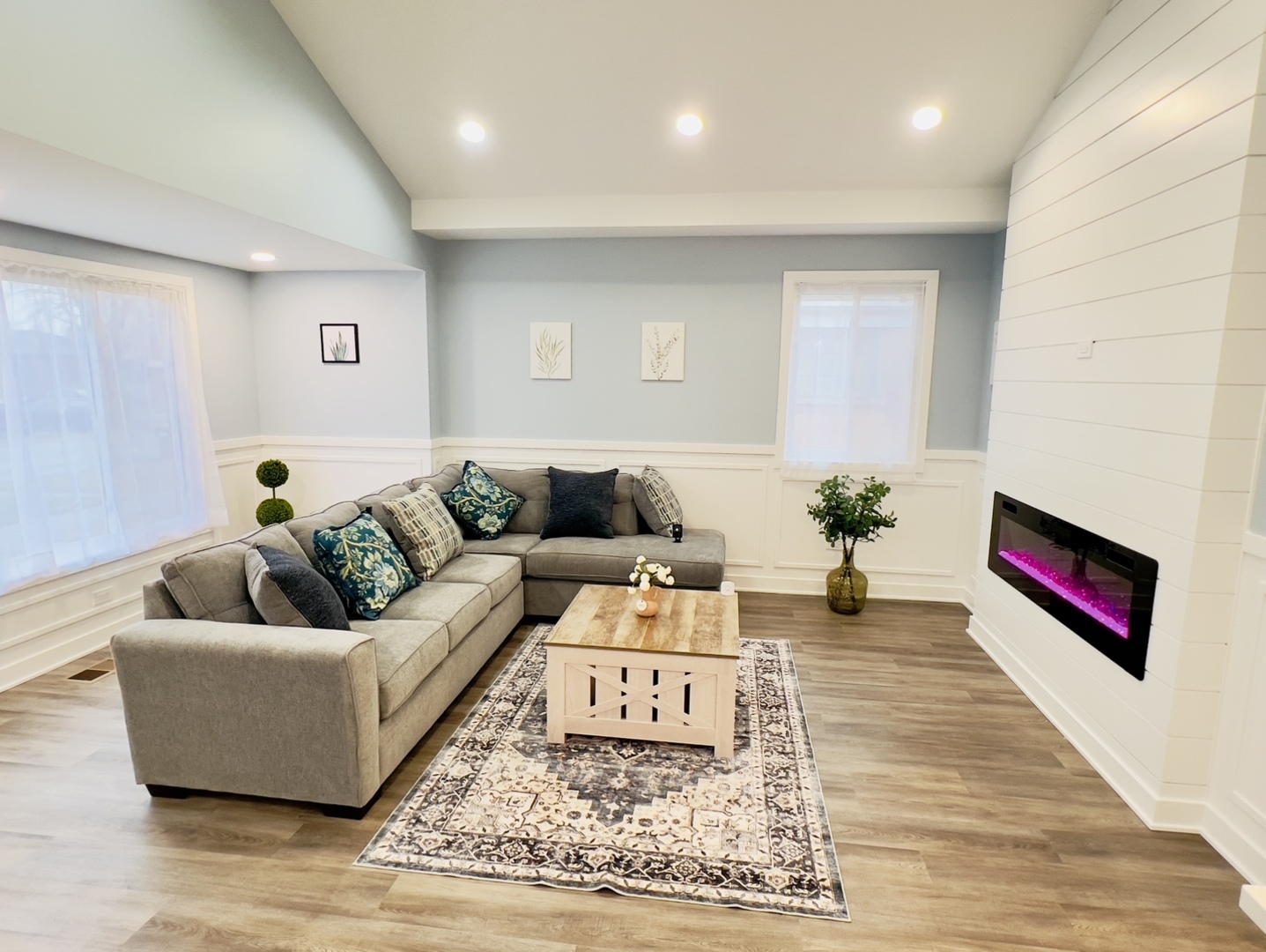 14227 Woodlawn Avenue, Dolton, IL 60419