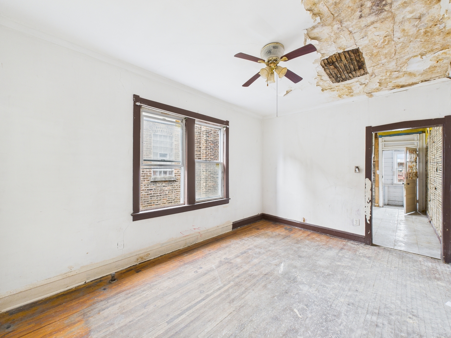 4044 W Crystal Street, Chicago, IL 60651