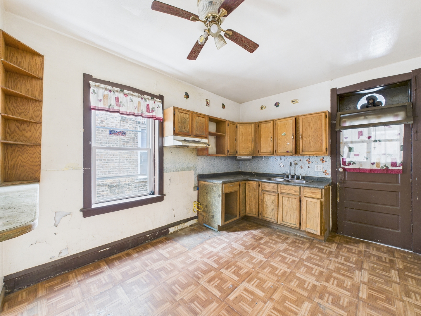 4044 W Crystal Street, Chicago, IL 60651