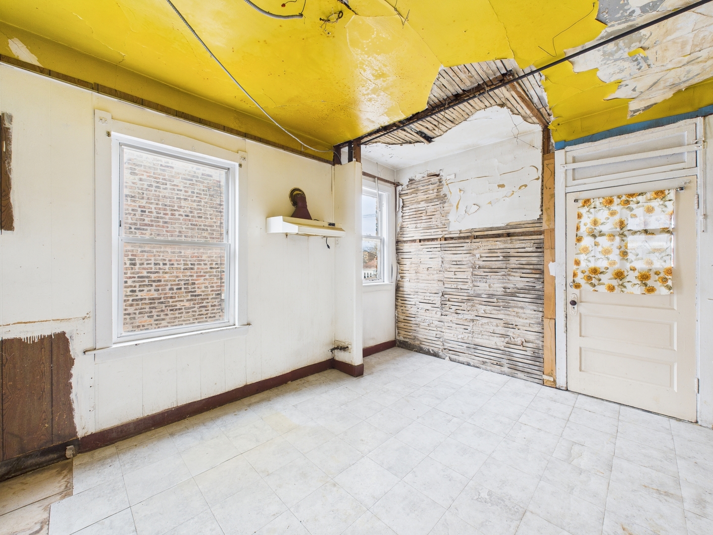 4044 W Crystal Street, Chicago, IL 60651