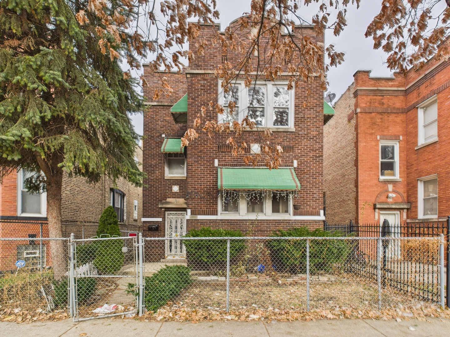 4044 W Crystal Street, Chicago, IL 60651