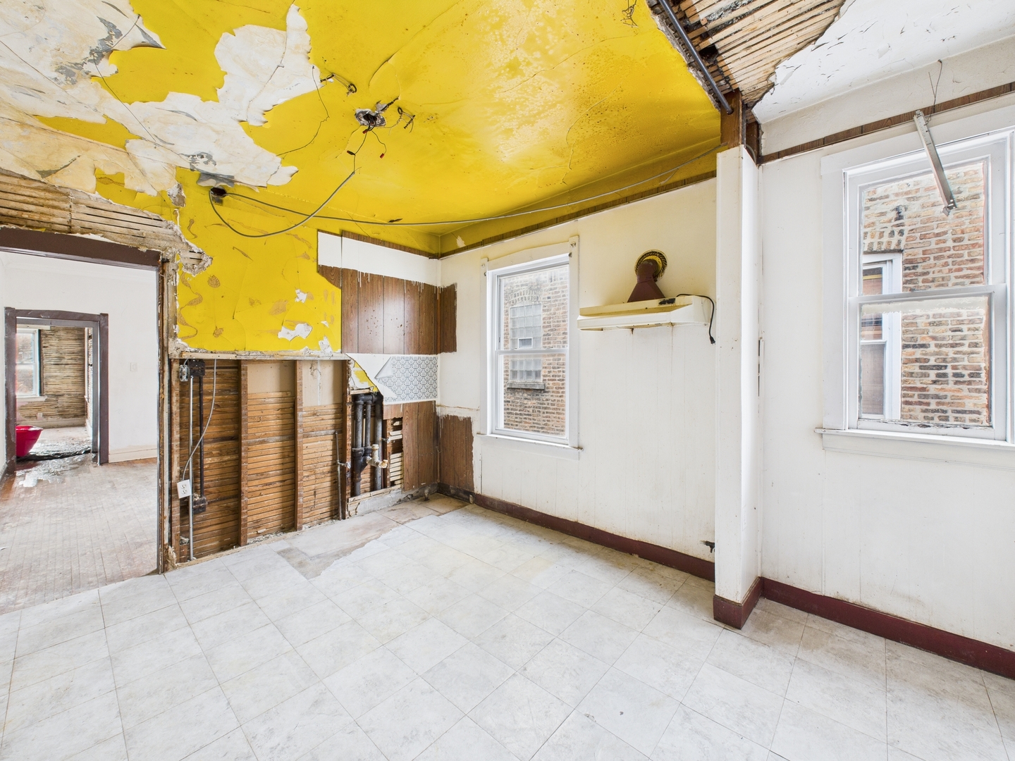 4044 W Crystal Street, Chicago, IL 60651