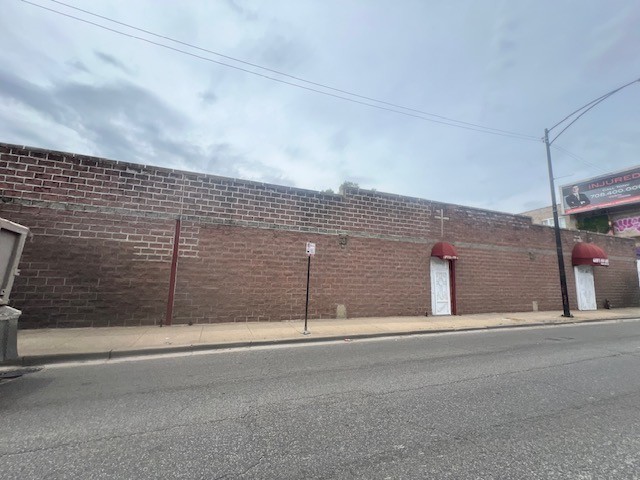 706 N Cicero Avenue, Chicago, IL 60644