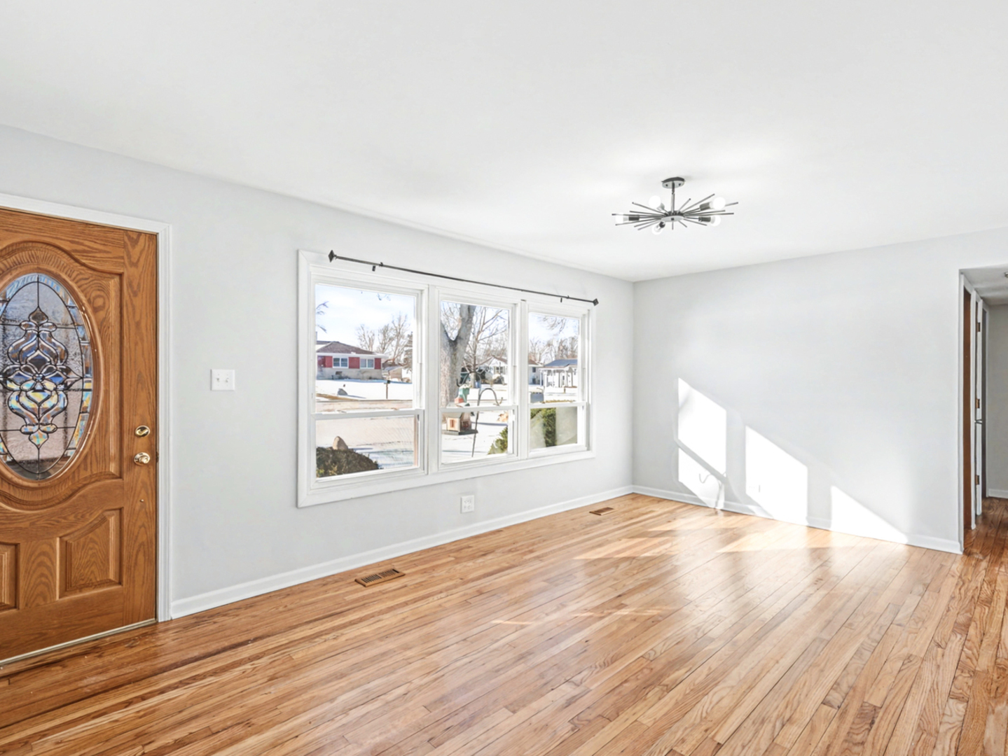 2N643 Diane Avenue, Glen Ellyn, IL 60137