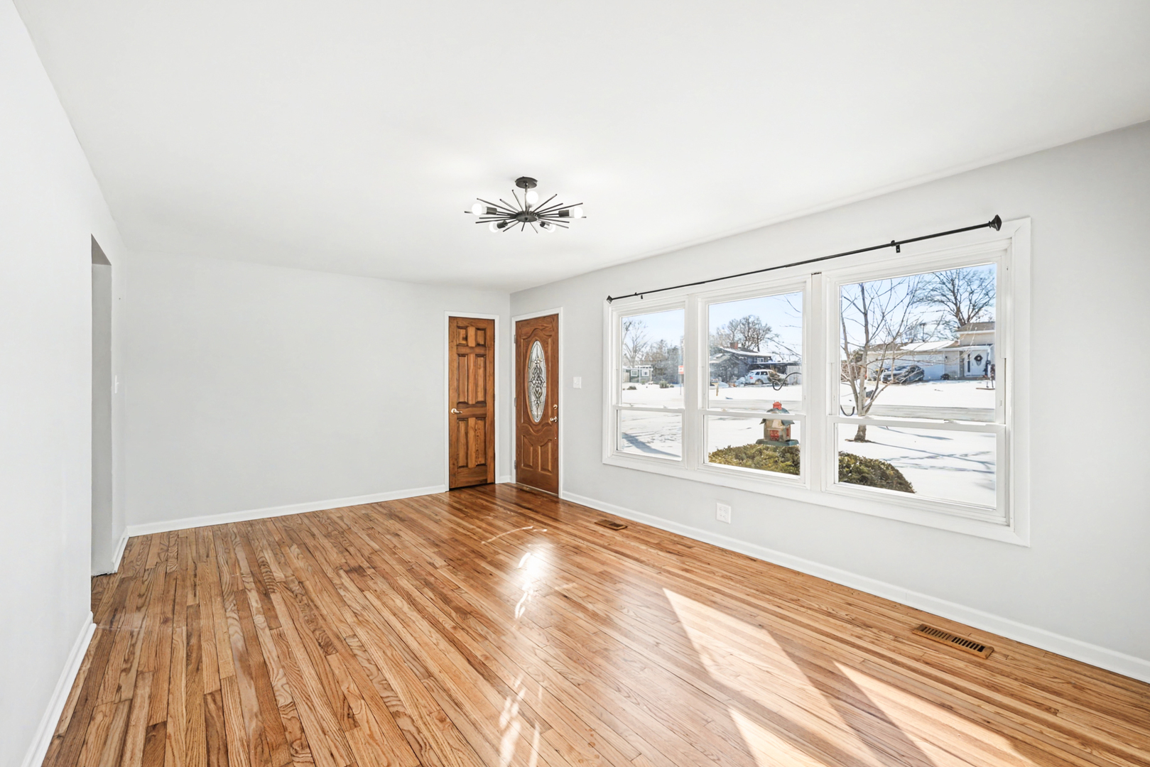 2N643 Diane Avenue, Glen Ellyn, IL 60137