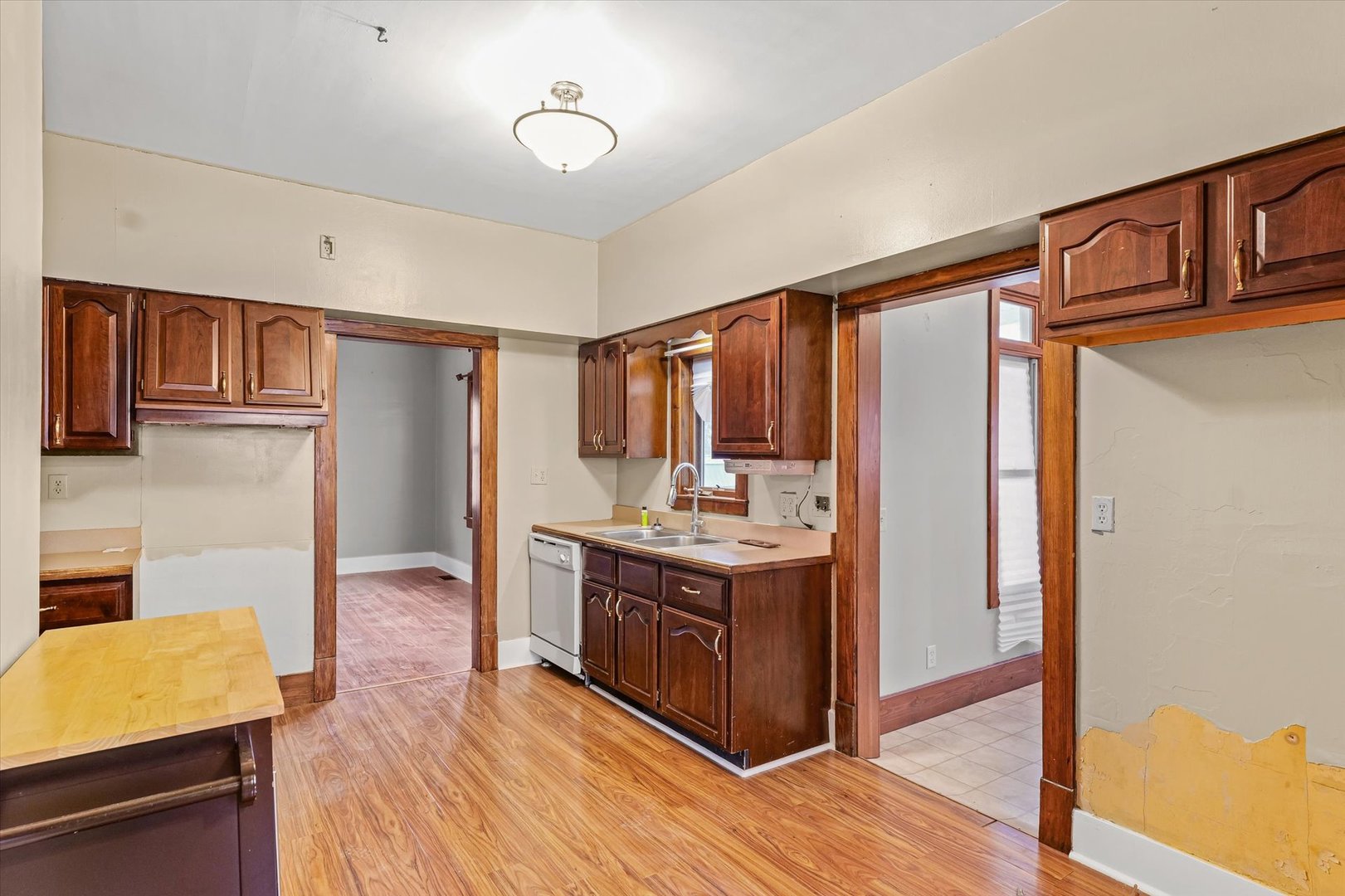 113 E Columbus Street, Sibley, IL 61773