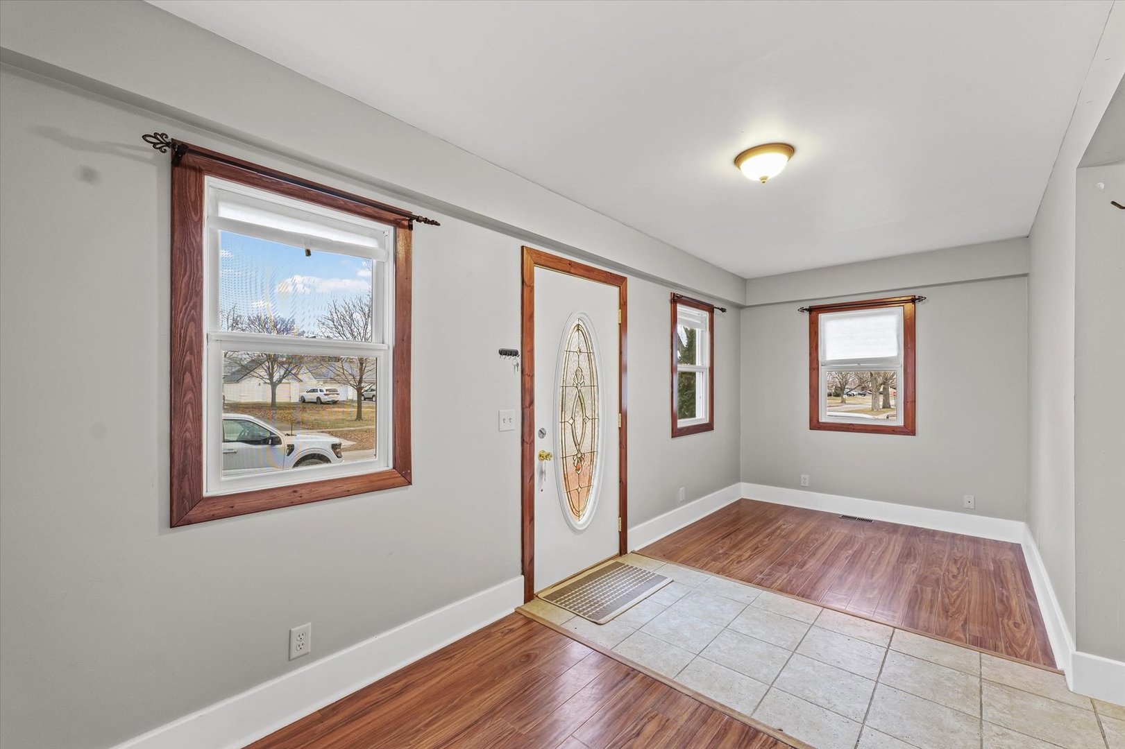 113 E Columbus Street, Sibley, IL 61773