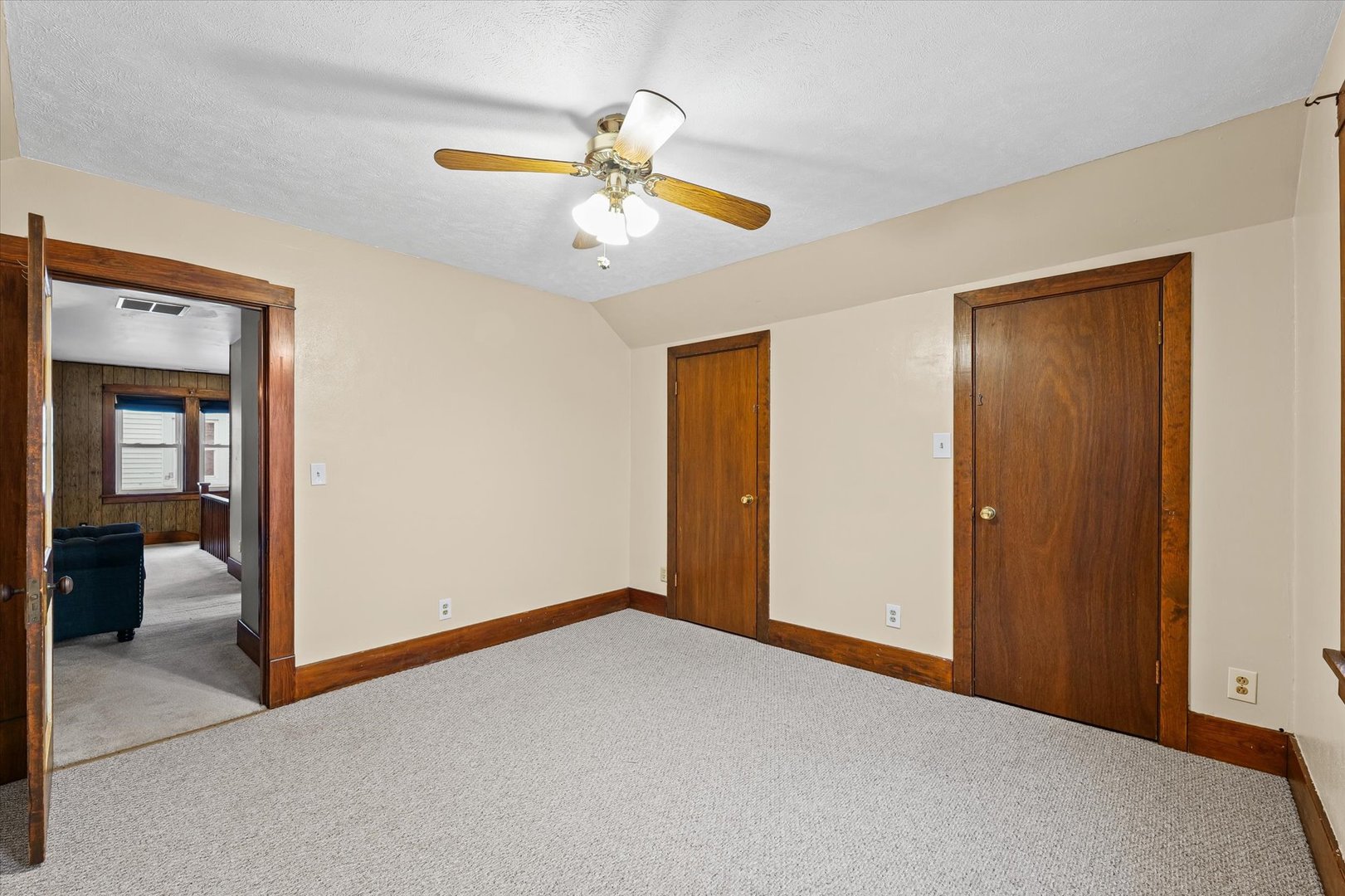 113 E Columbus Street, Sibley, IL 61773