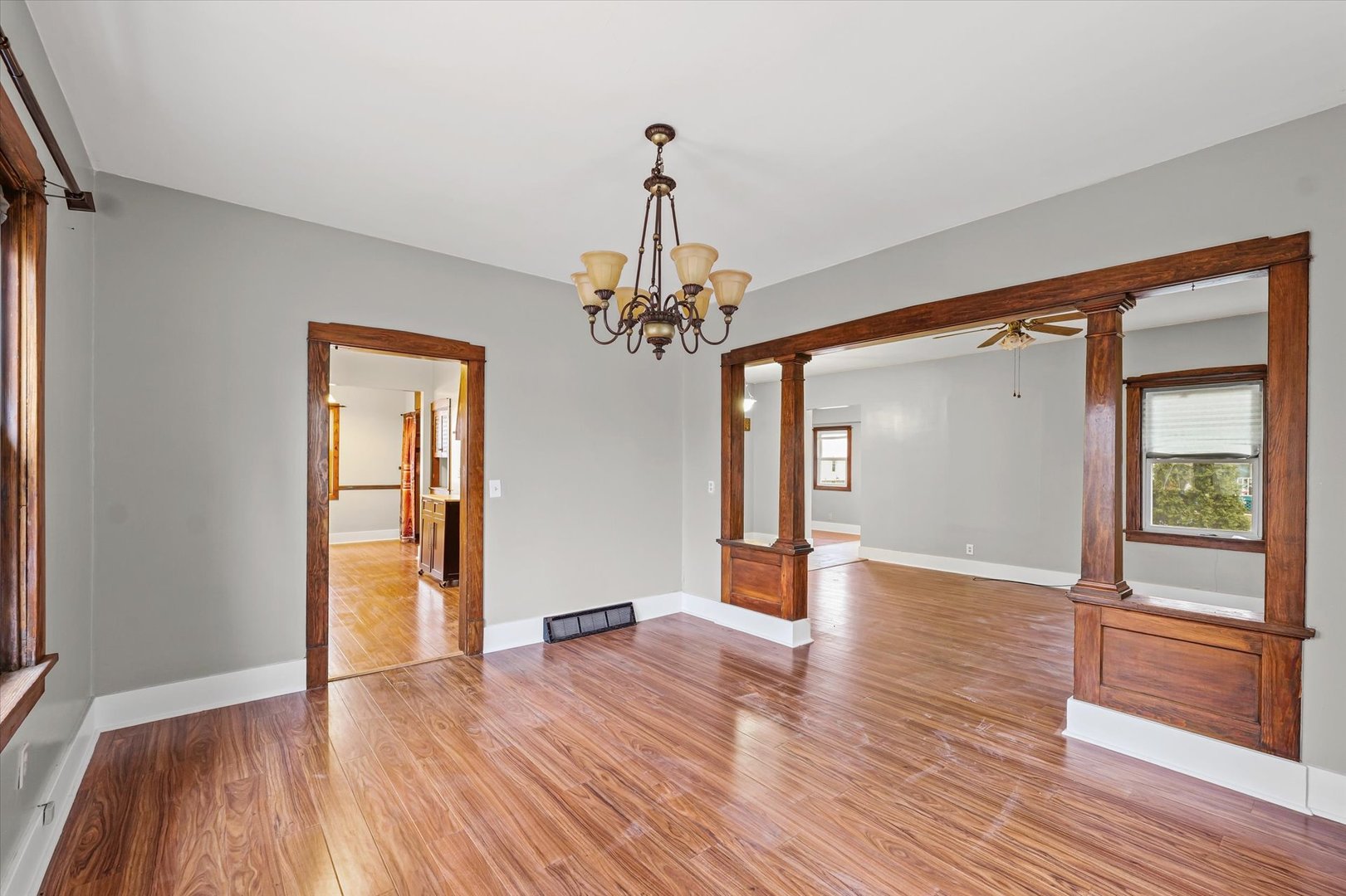 113 E Columbus Street, Sibley, IL 61773