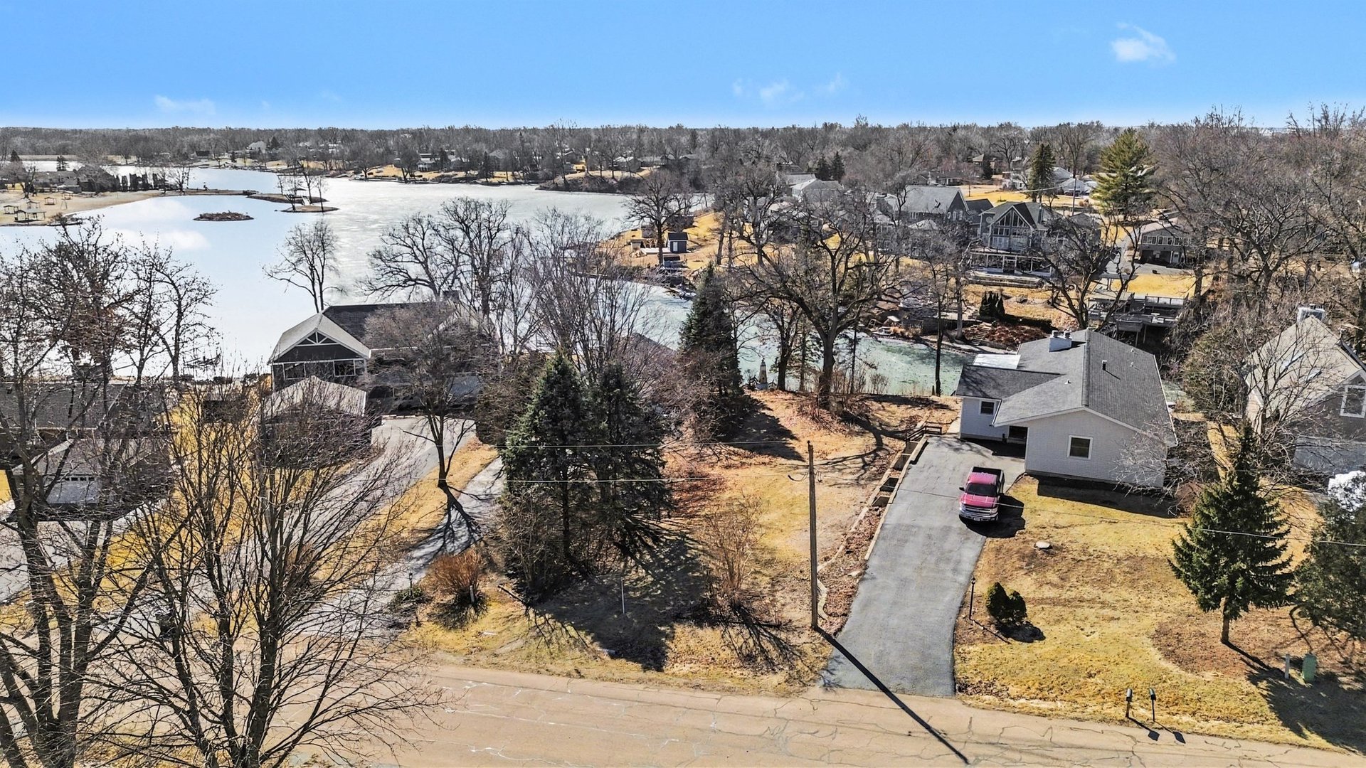 269 Easy Street, Lake Holiday, IL 60552