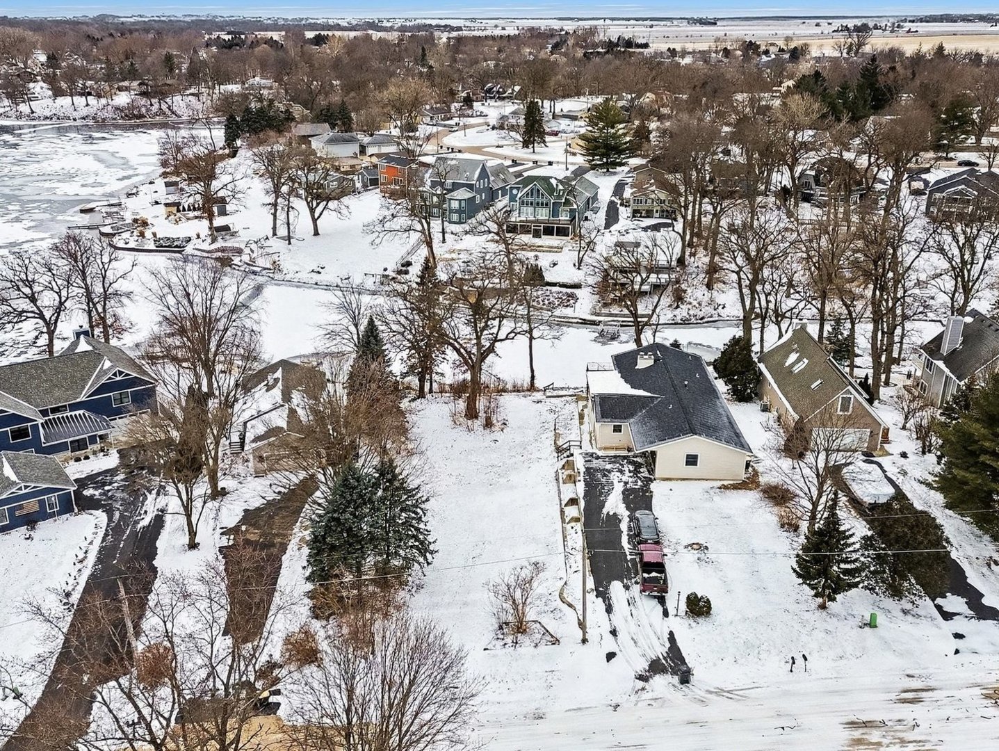 269 Easy Street, Lake Holiday, IL 60552