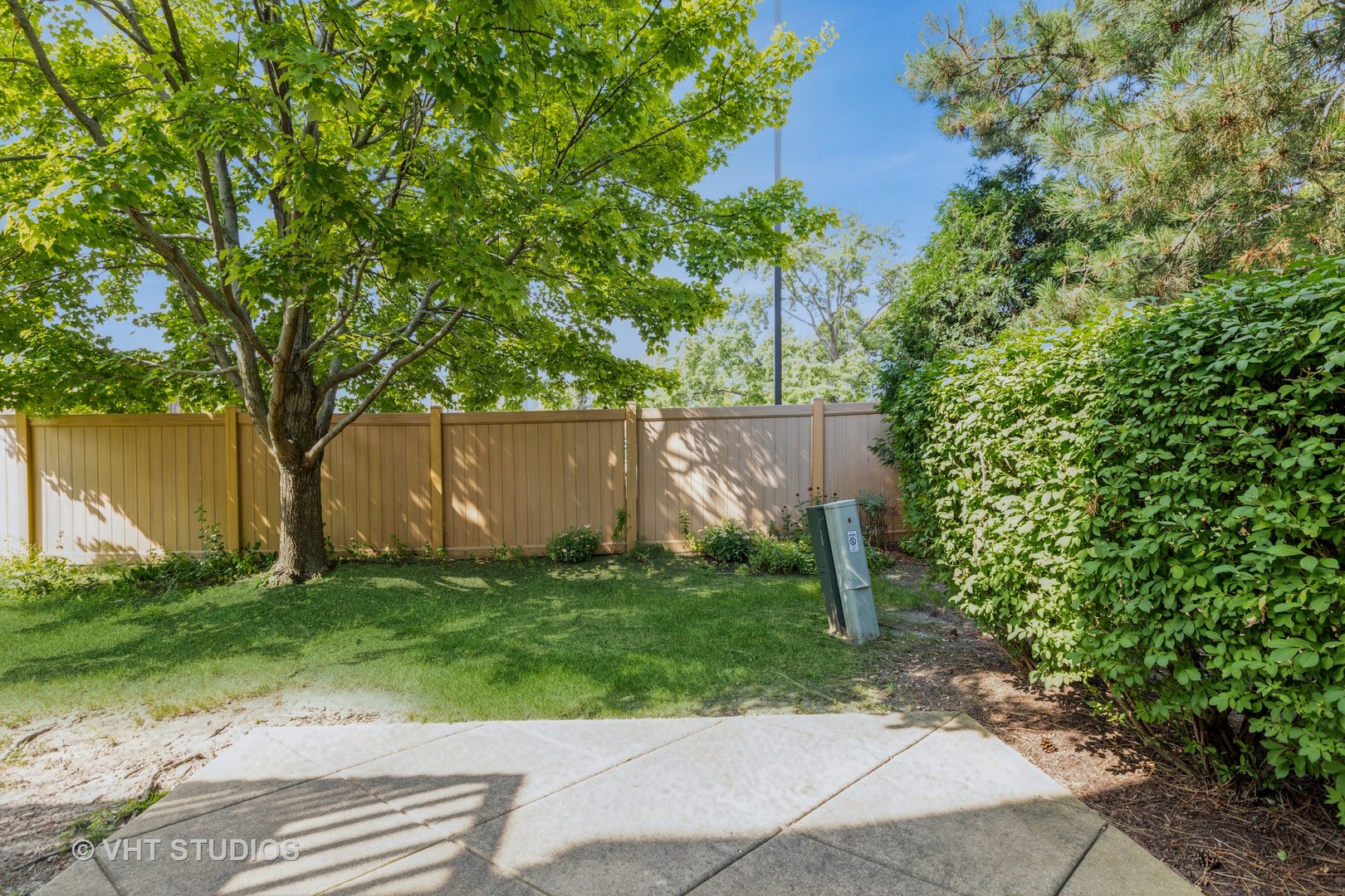 4 Arboretum Drive, Lombard, IL 60148