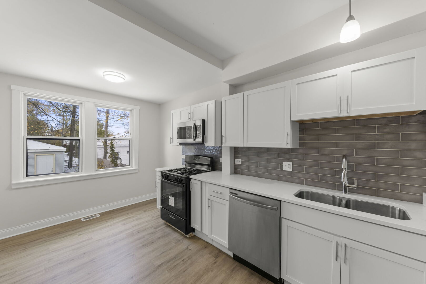 12012 S Michigan Avenue, Chicago, IL 60628