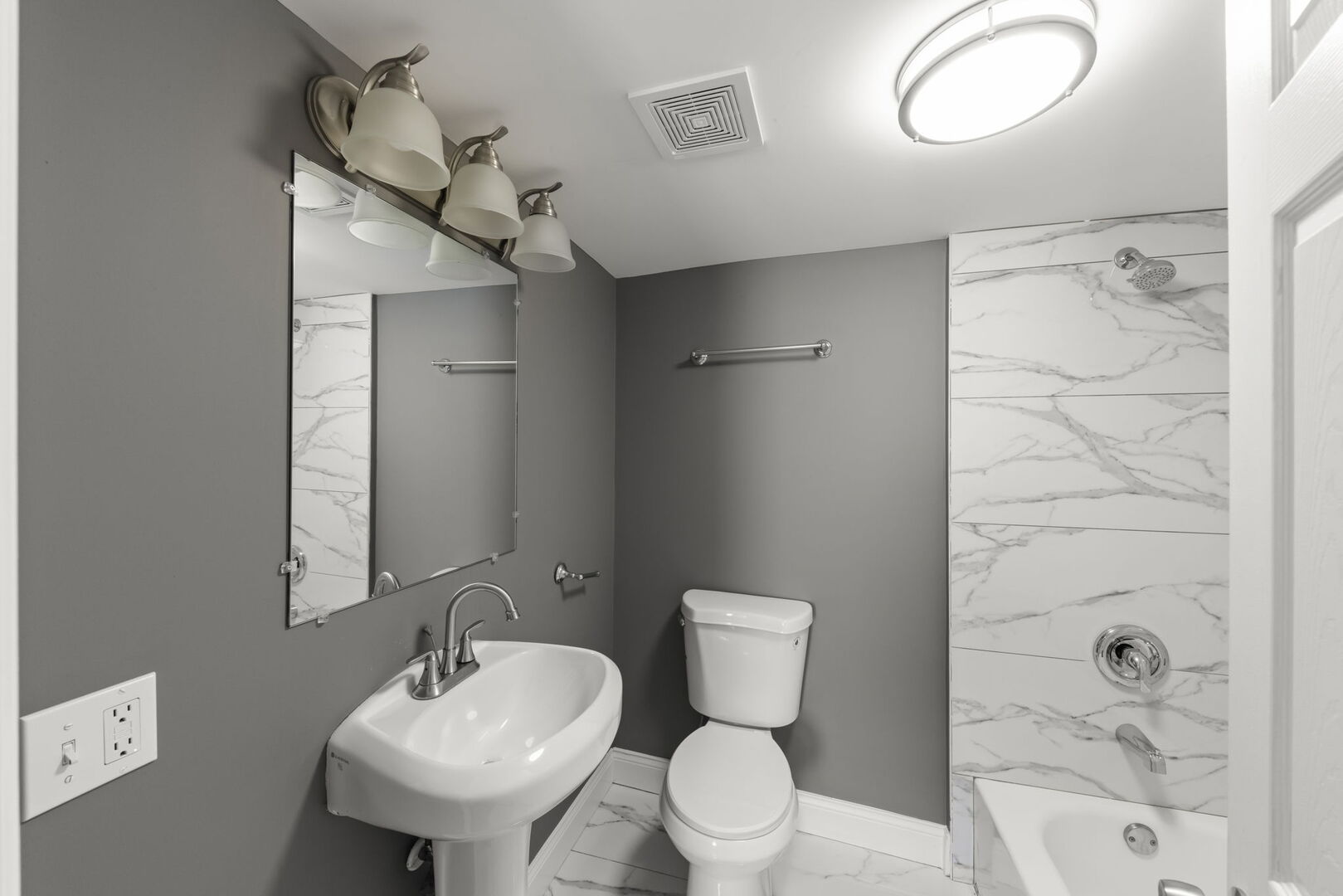 12012 S Michigan Avenue, Chicago, IL 60628