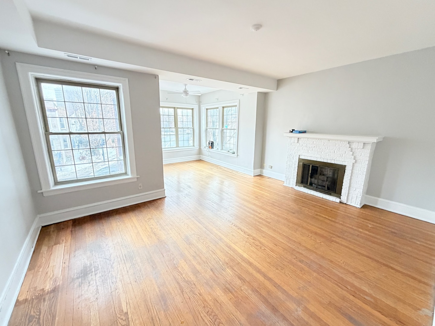 5674 N Ridge Avenue #2S, Chicago, IL 60660