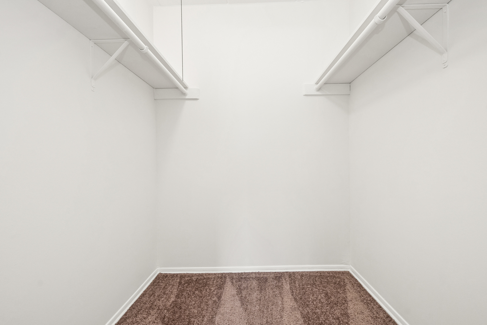 3240 N Manor Drive #216, Lansing, IL 60438