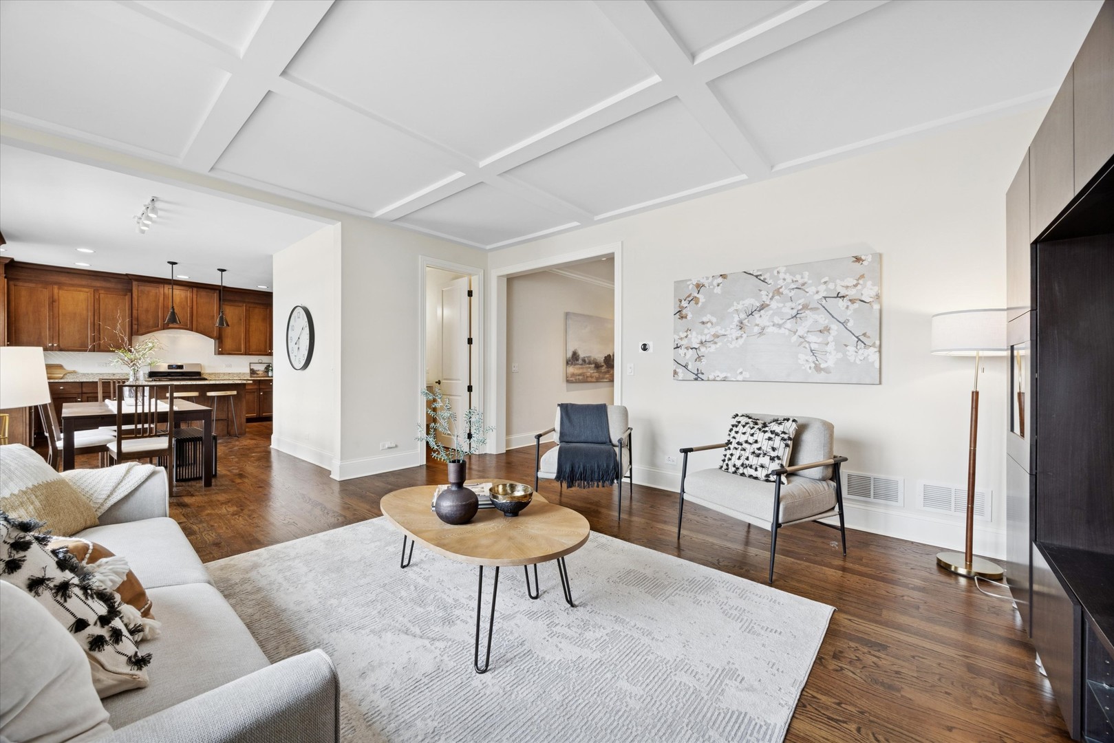 355 W FIRST Avenue, Elmhurst, IL 60126