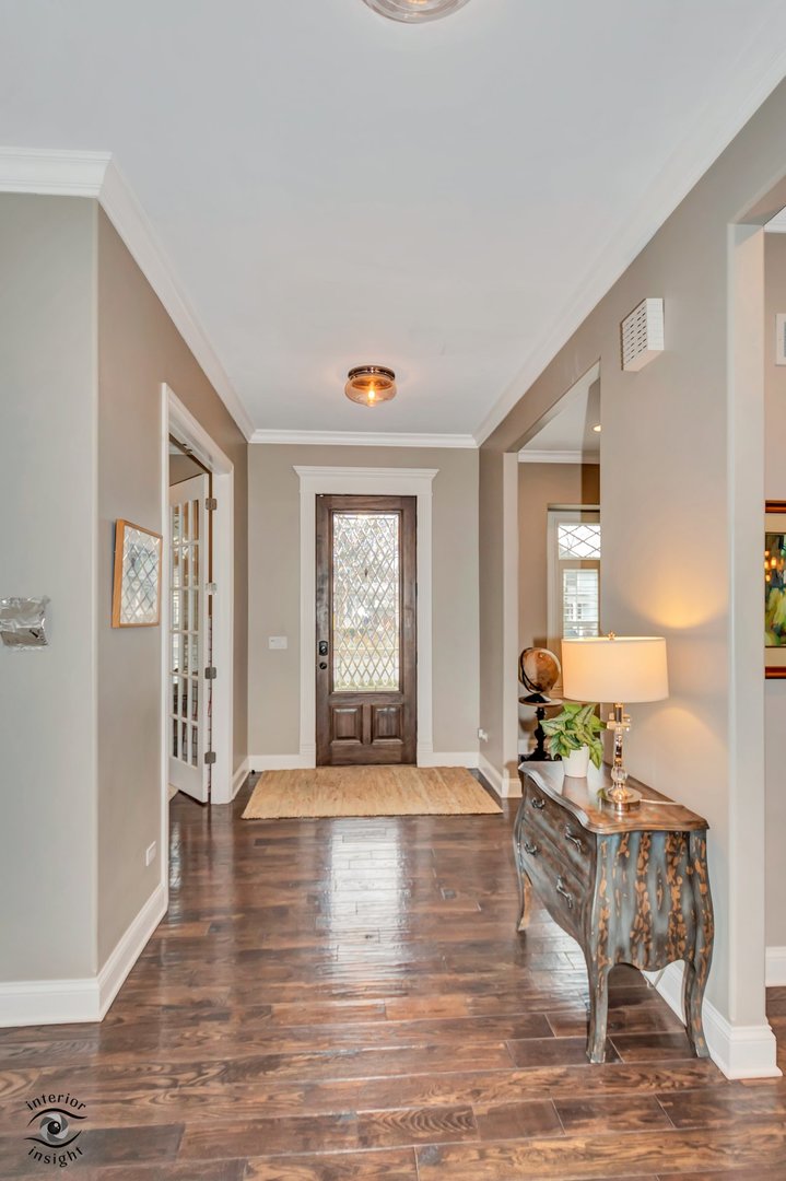 117 S La Grange Road, La Grange, IL 60525