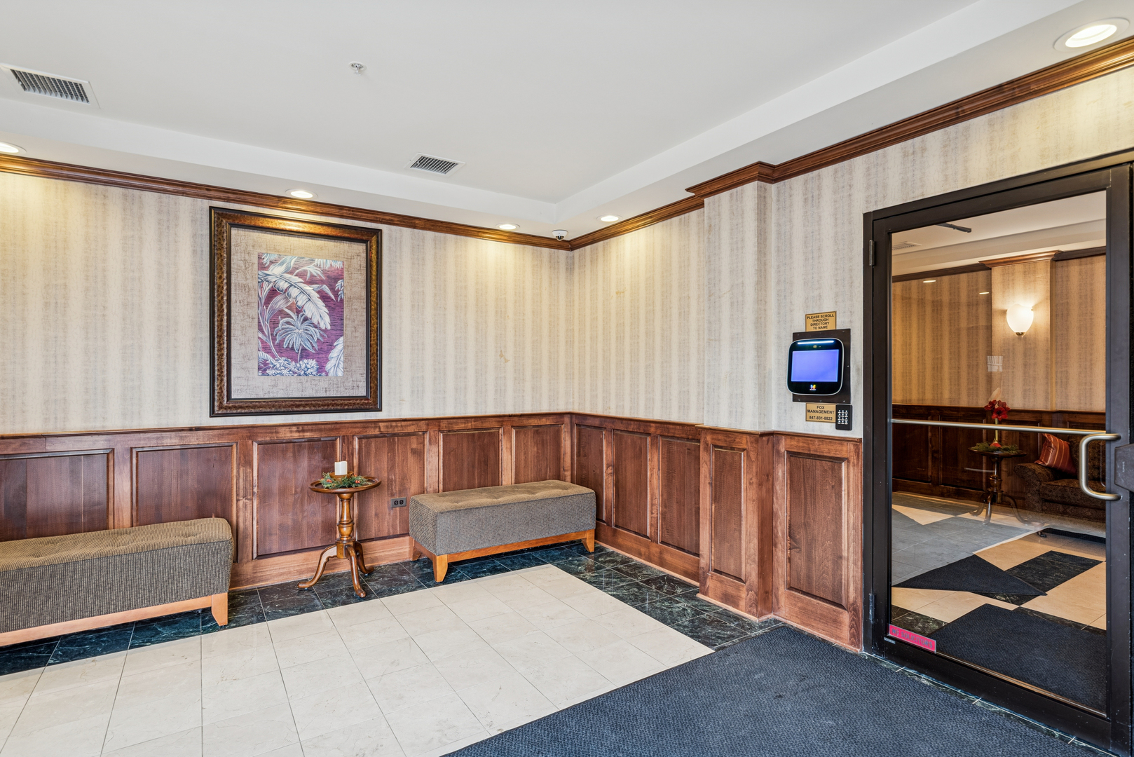 310 E Church Street #101, Libertyville, IL 60048