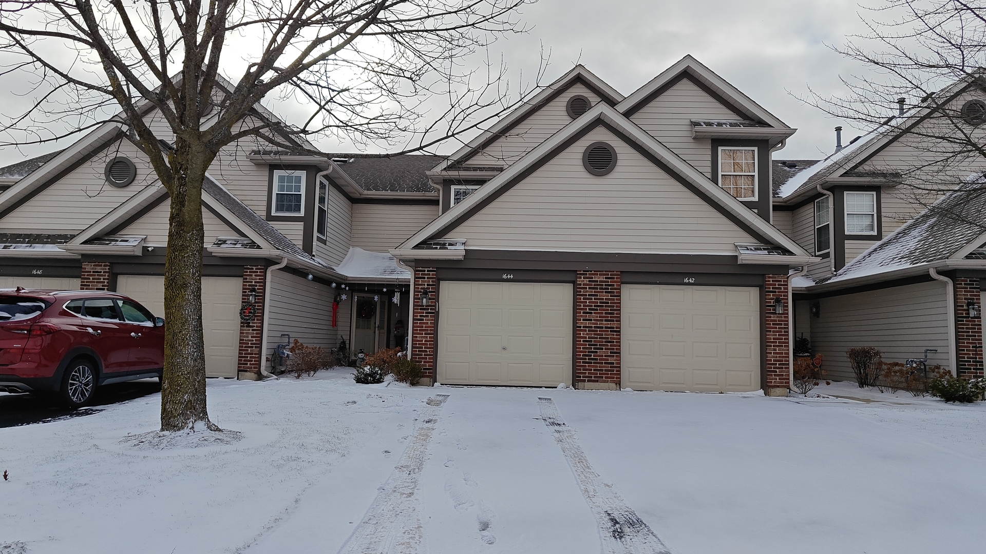 1644 Orchard Avenue #1644, Schaumburg, IL 60193