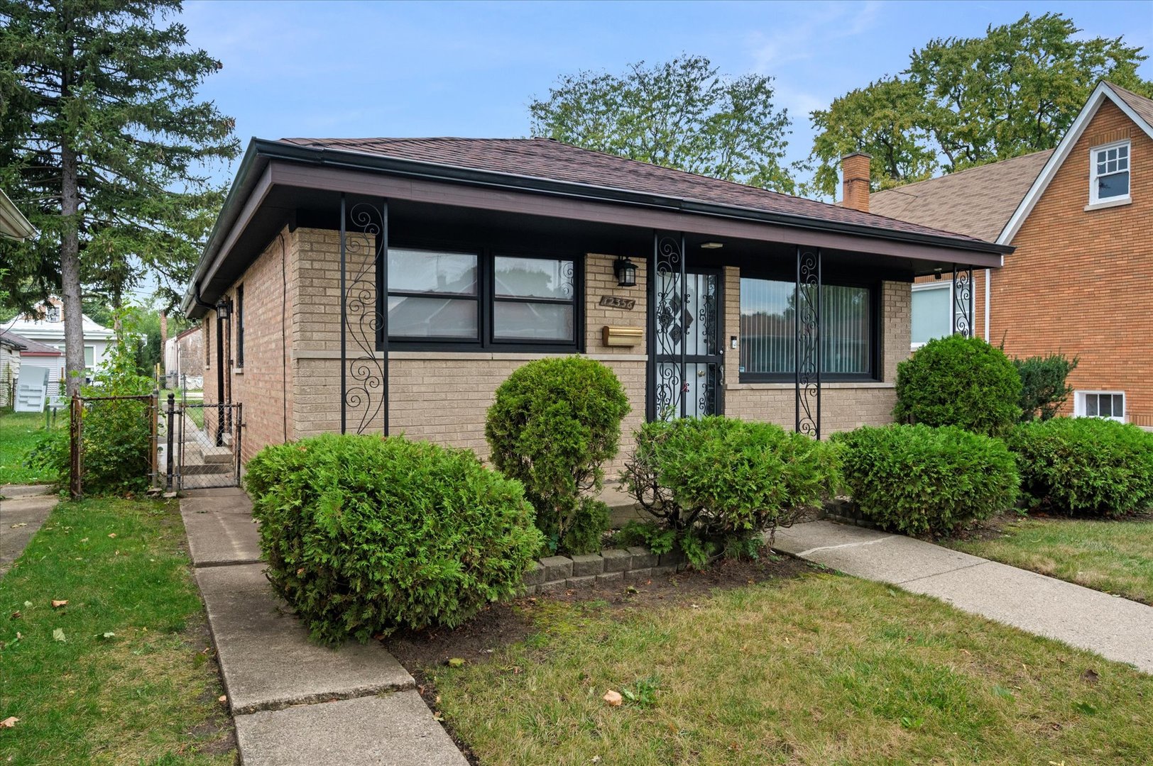 12356 S Carpenter Street, Calumet Park, IL 60827