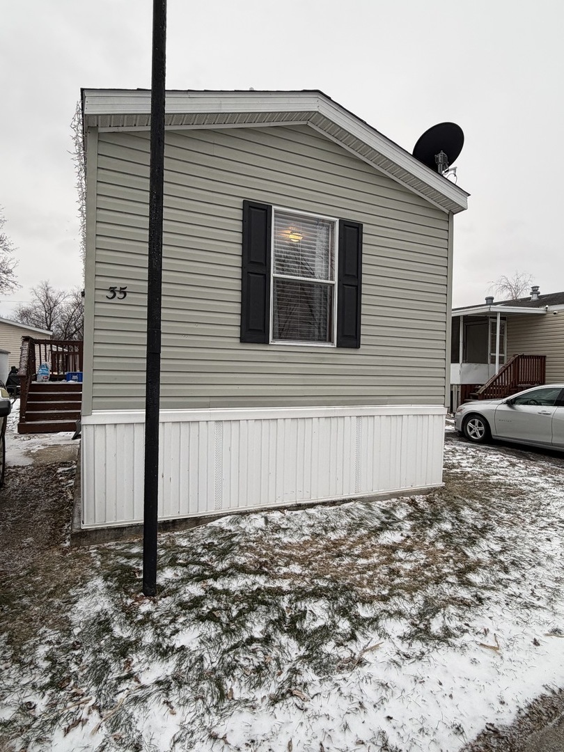 35 CEDAR Street, Minooka, IL 60447