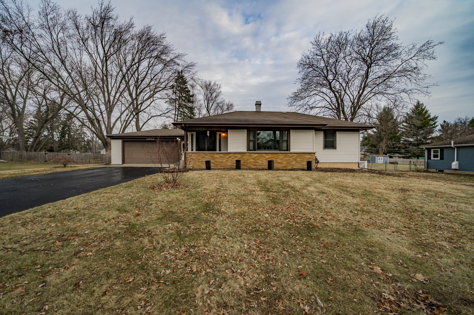 28W544 Forest View Avenue, Warrenville, IL 60555
