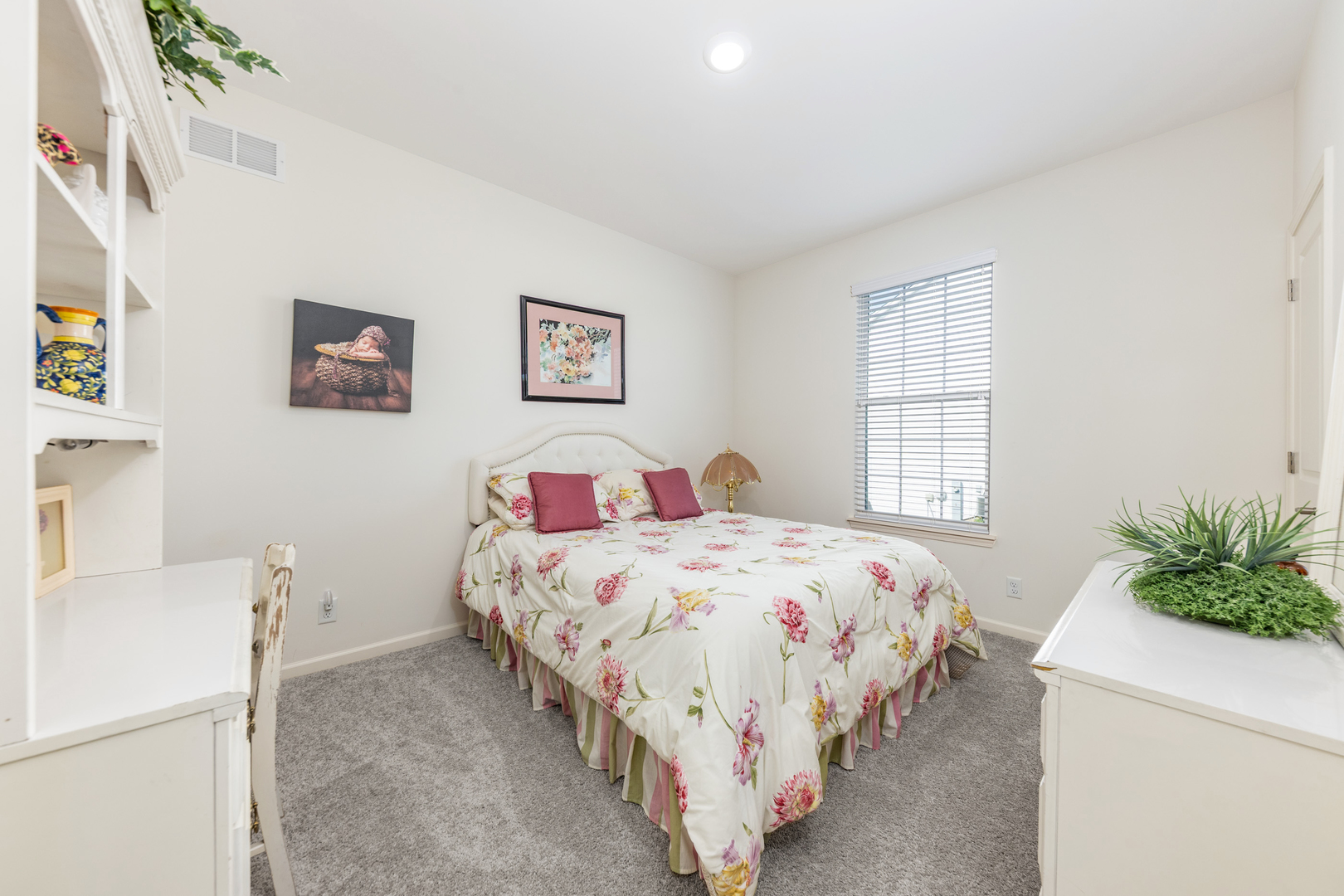 451 Parkside Lane, Yorkville, IL 60560