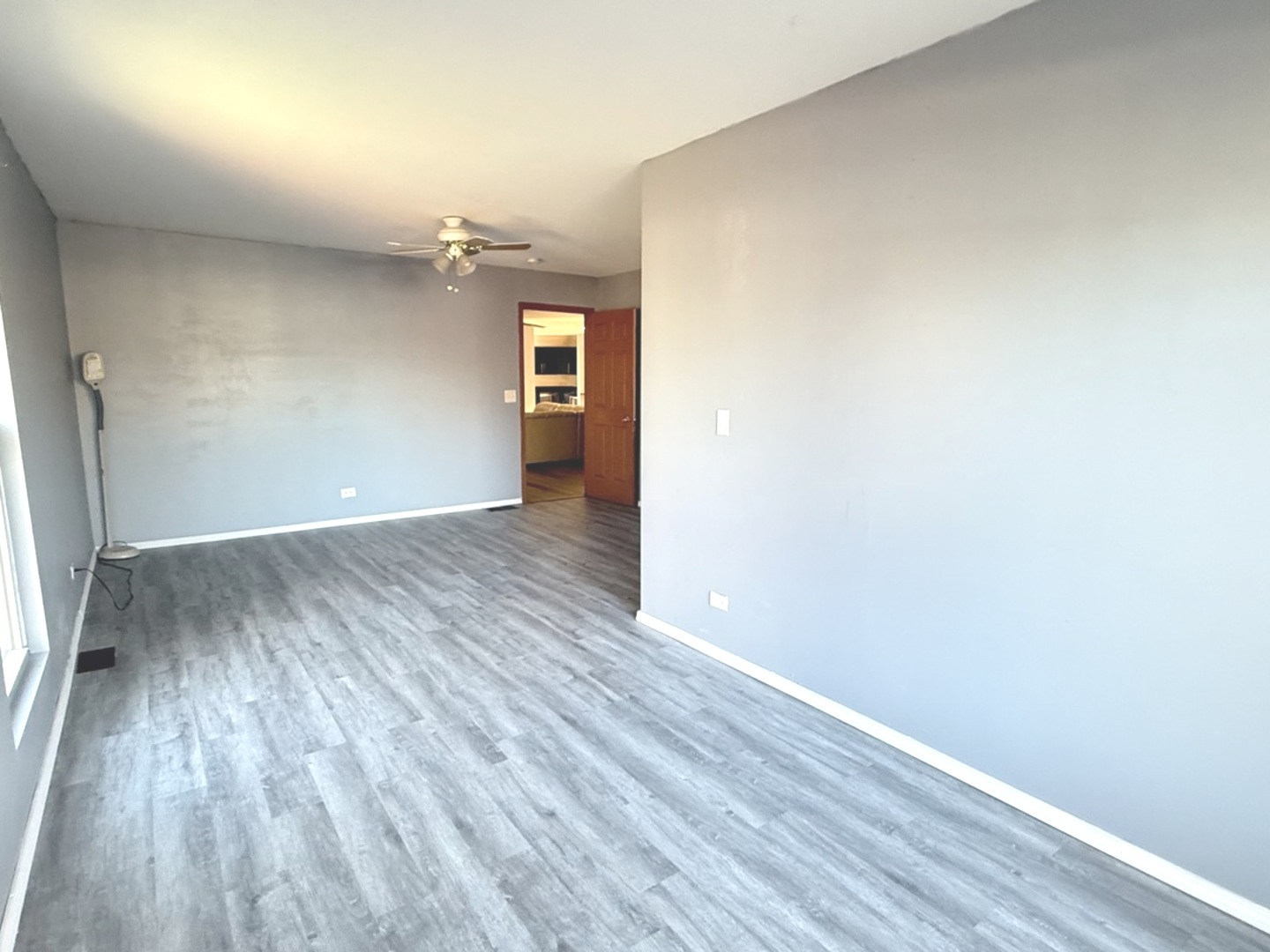 529 N Ravine Drive, Round Lake Park, IL 60073