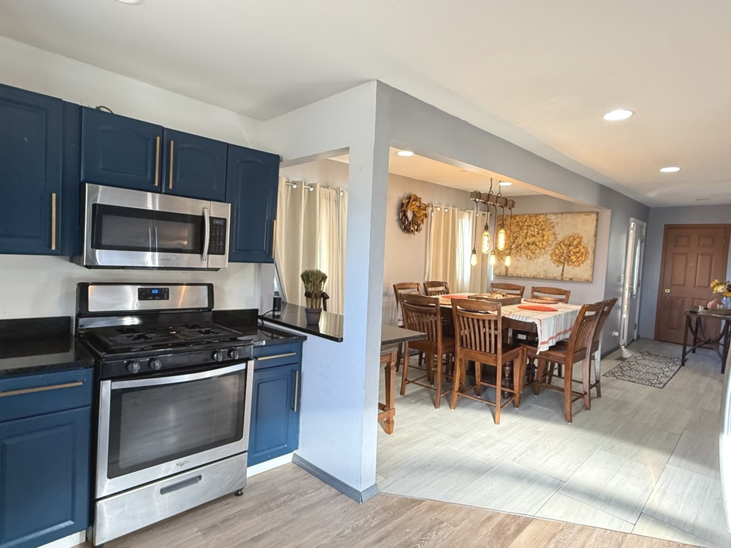 529 N Ravine Drive, Round Lake Park, IL 60073