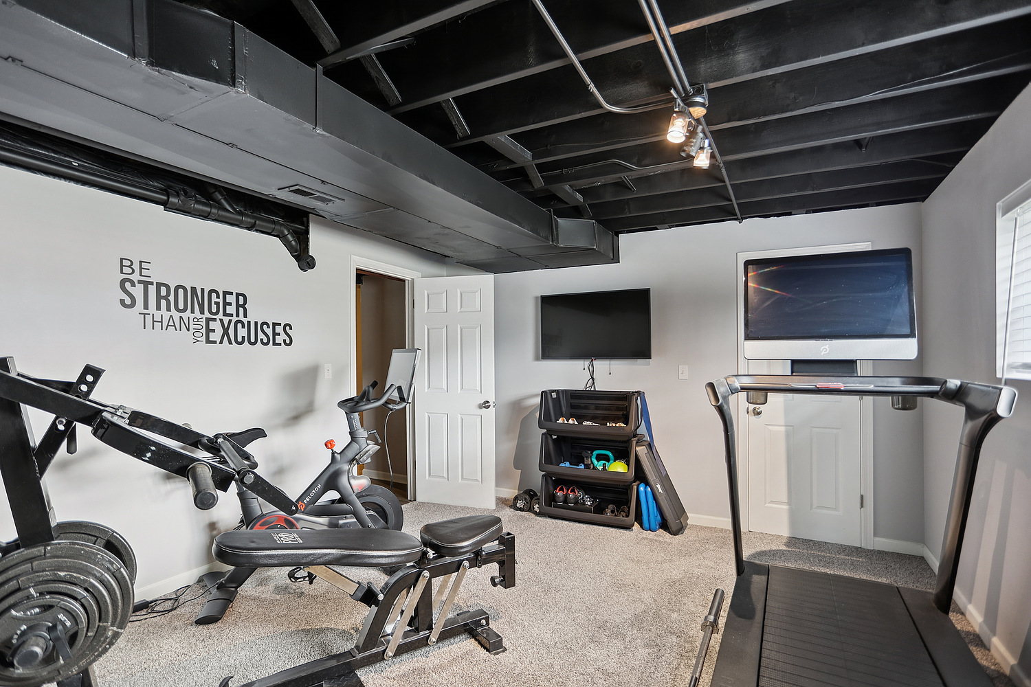 882 N Carly Circle, Yorkville, IL 60560