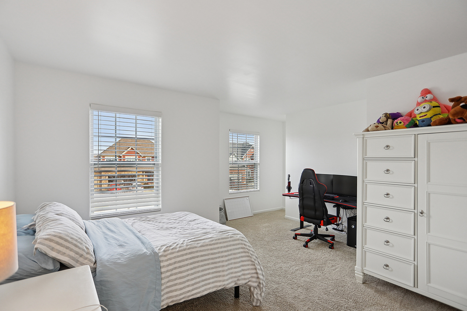 882 N Carly Circle, Yorkville, IL 60560