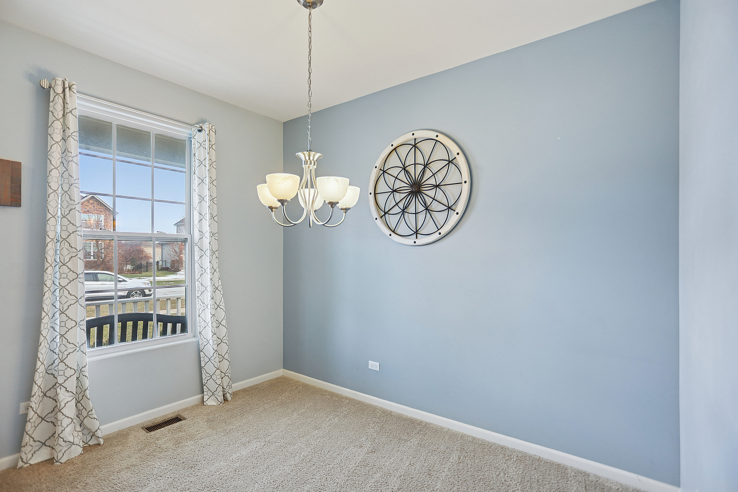 882 N Carly Circle, Yorkville, IL 60560