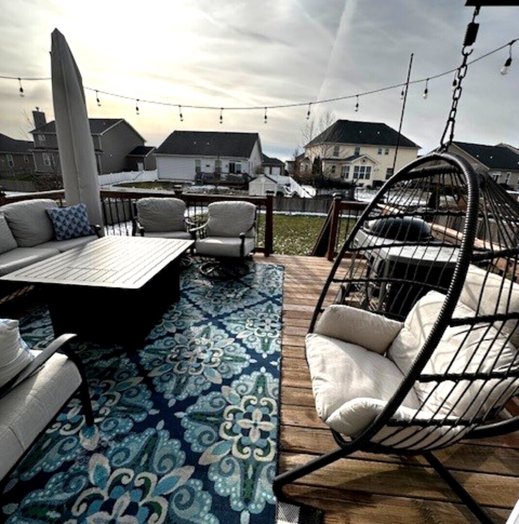 882 N Carly Circle, Yorkville, IL 60560