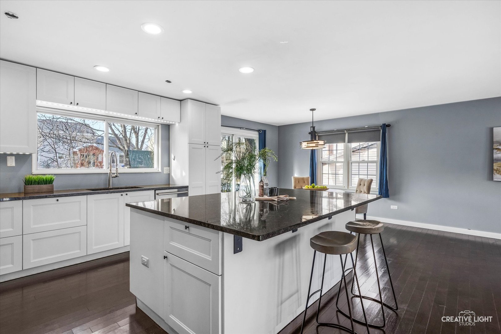 632 Sheffield Lane, Bolingbrook, IL 60440