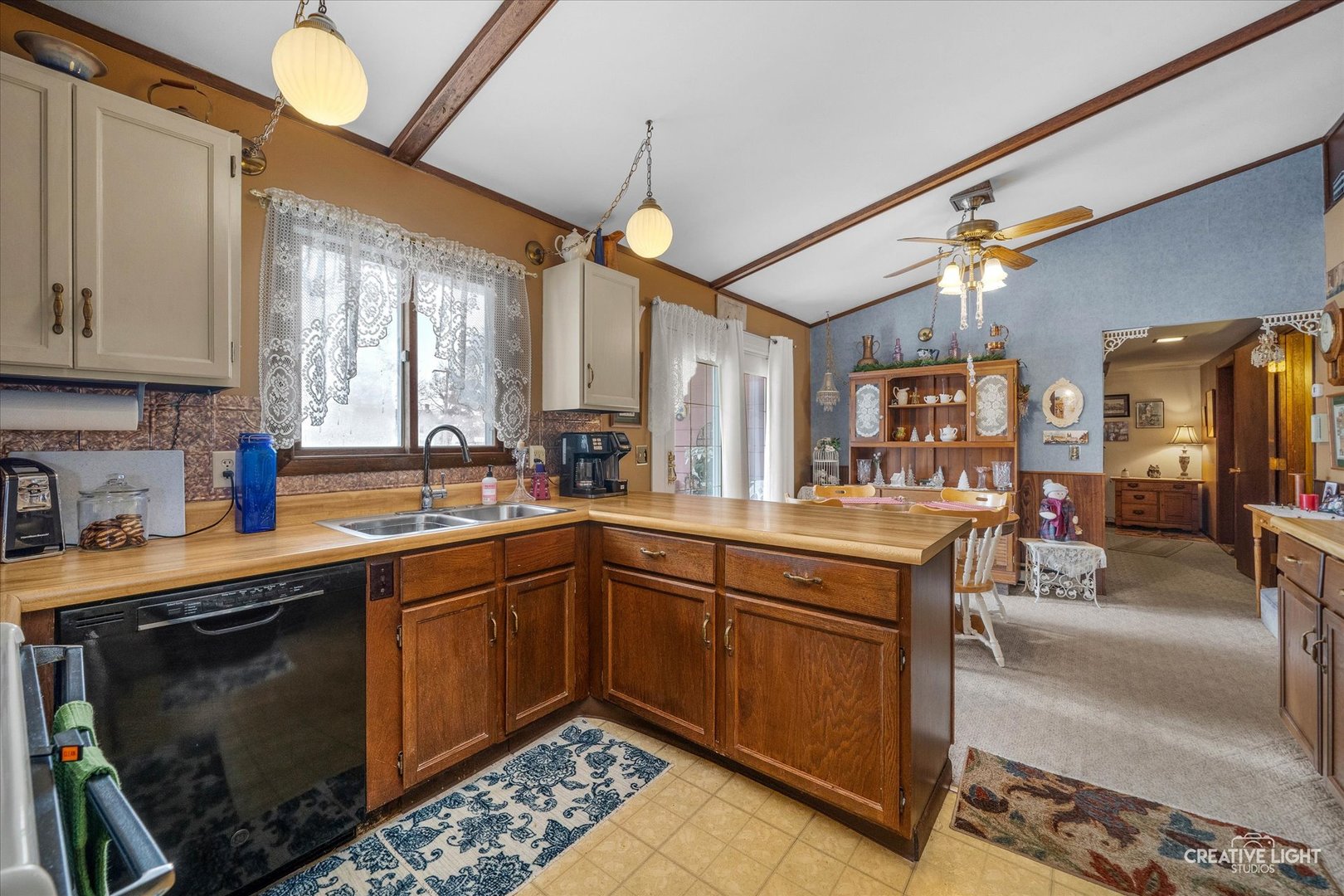 450 W Market Street, Somonauk, IL 60552