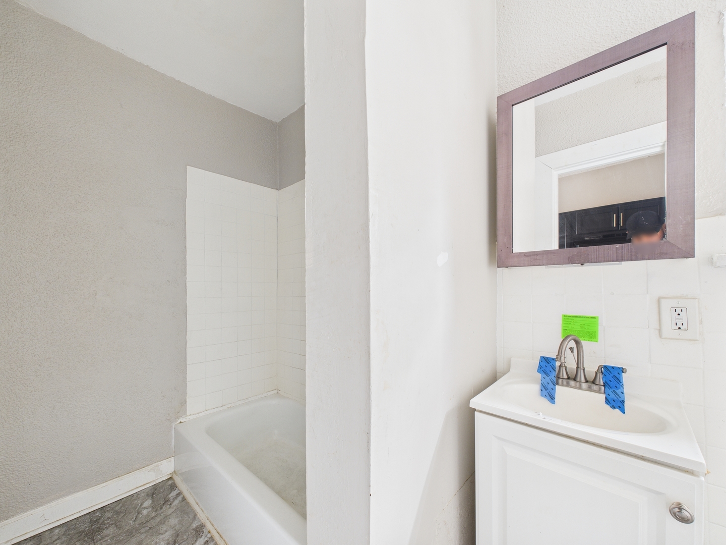 11540 S Yale Avenue, Chicago, IL 60628