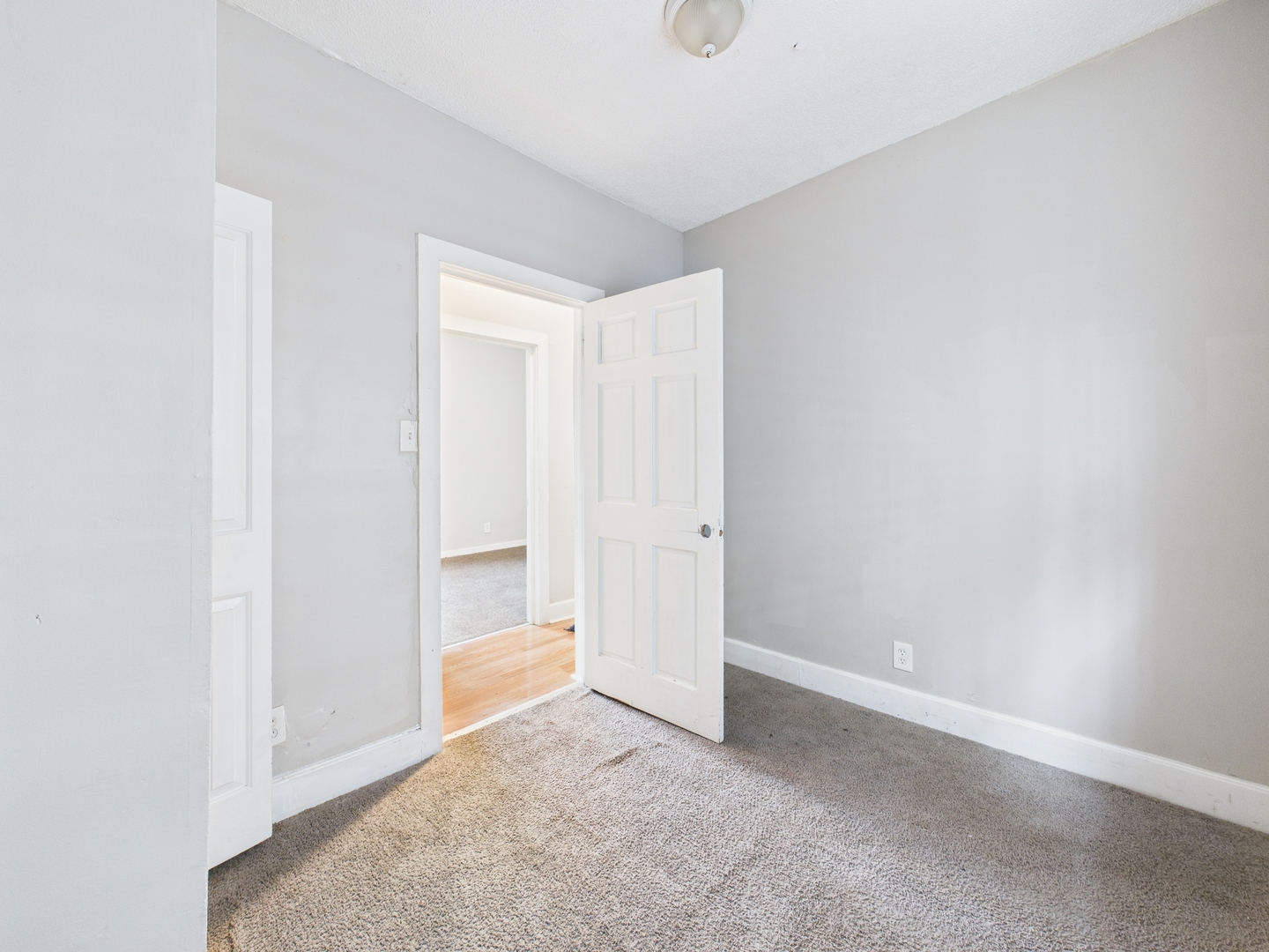 11540 S Yale Avenue, Chicago, IL 60628