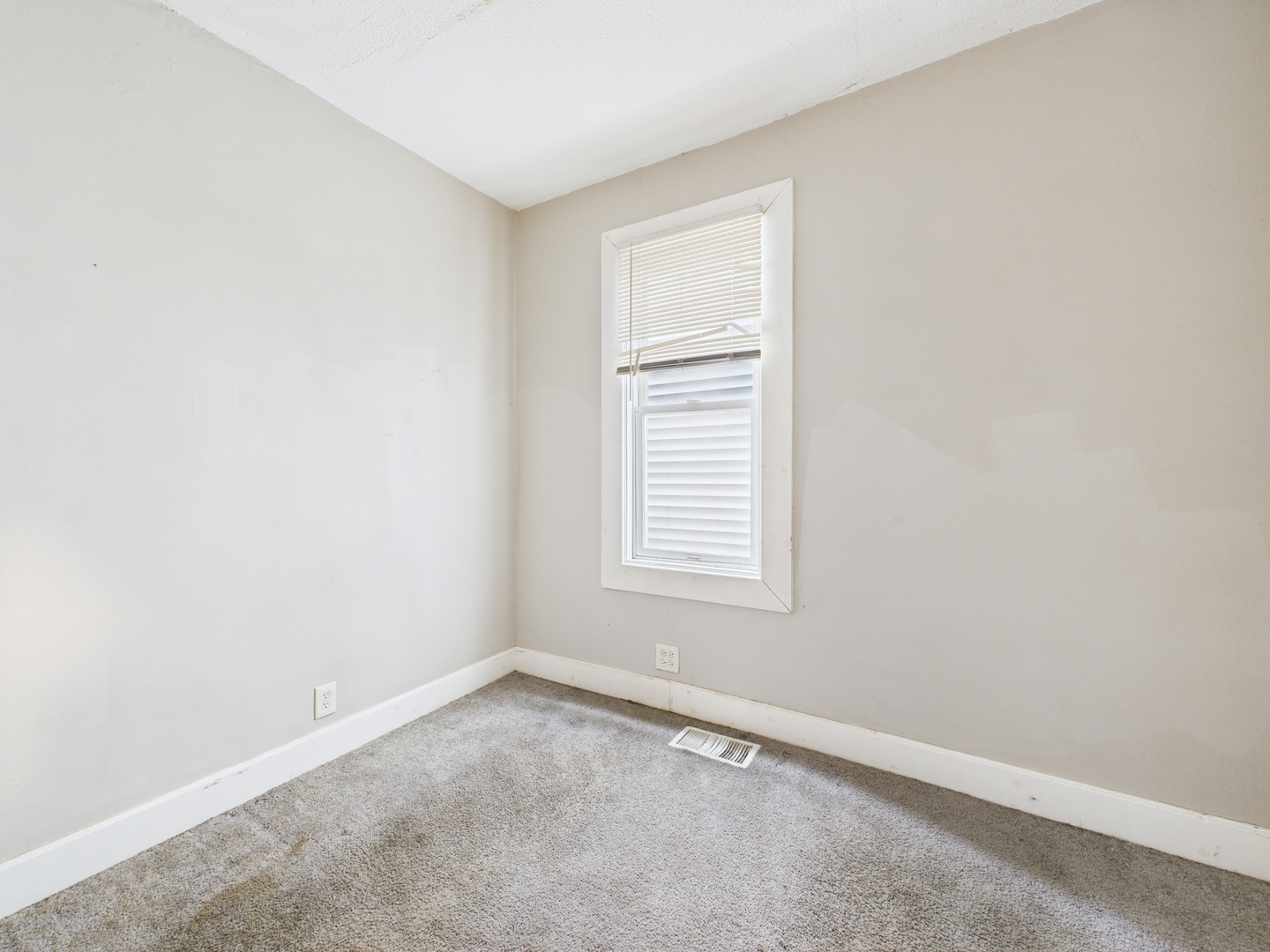 11540 S Yale Avenue, Chicago, IL 60628